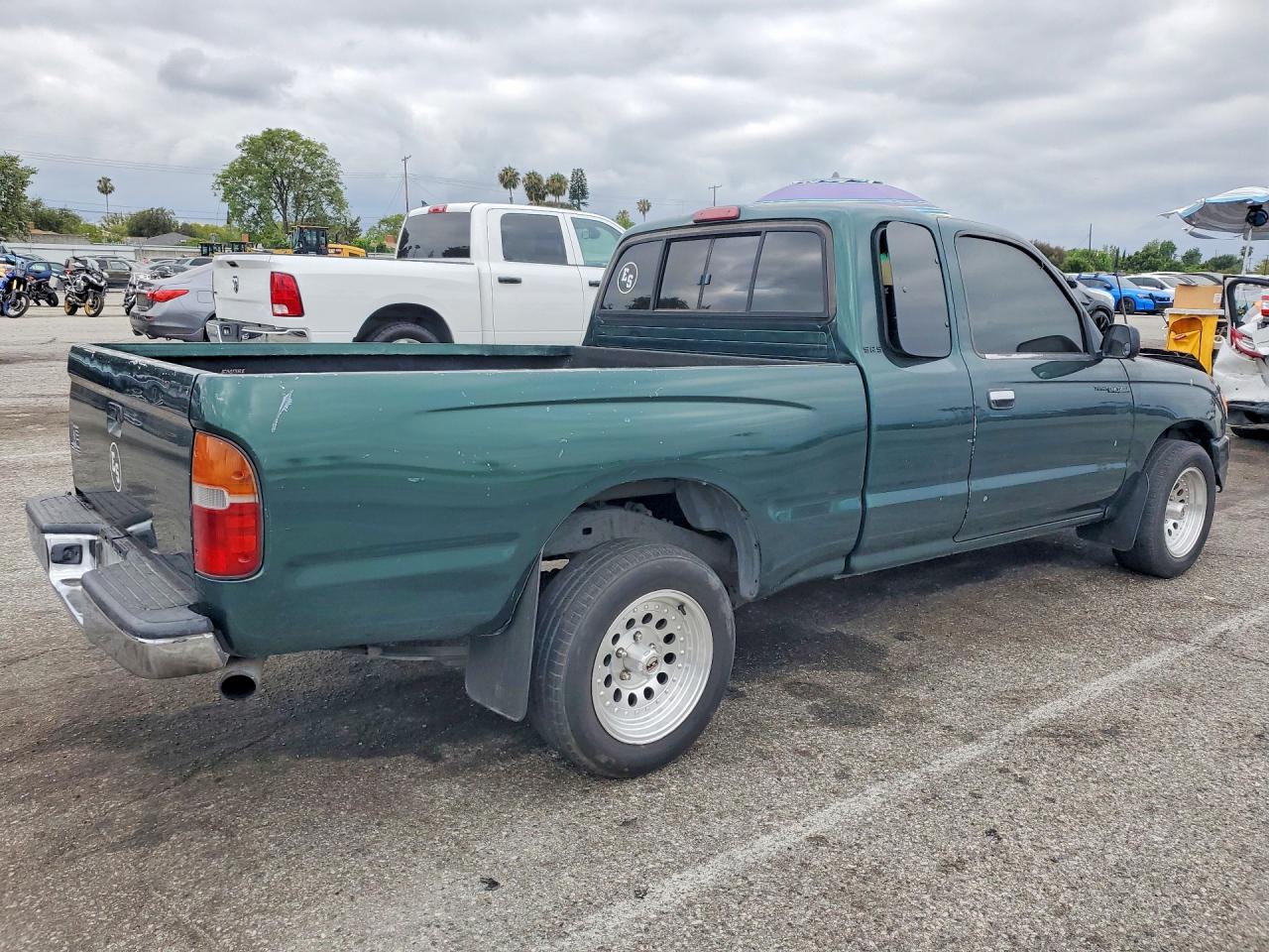 1999 Toyota Tacoma Xtracab Green vin: 4TAVL52N0XZ466239