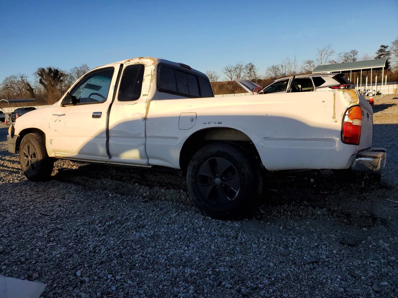 1999 Toyota Tacoma Xtracab White vin: 4TAVL52N0XZ570875