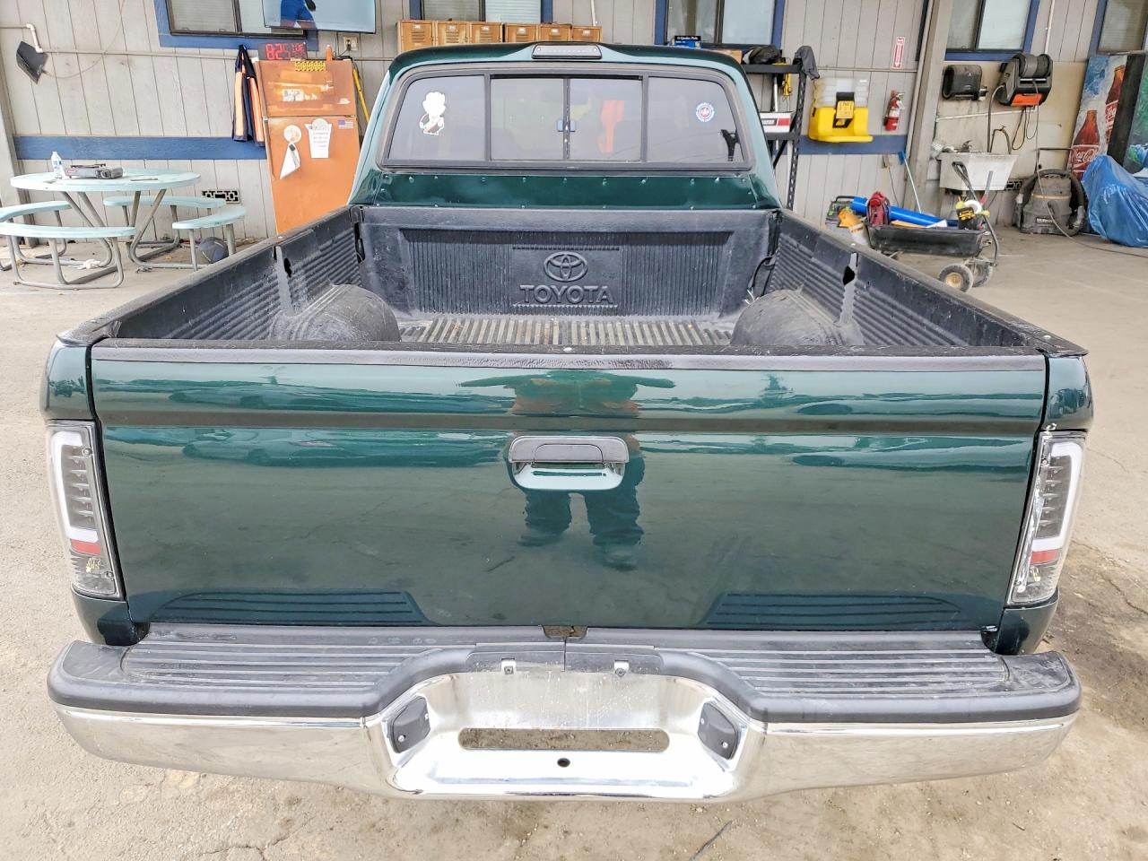 2000 Toyota Tacoma Xtracab Green vin: 4TAVL52N0YZ579187