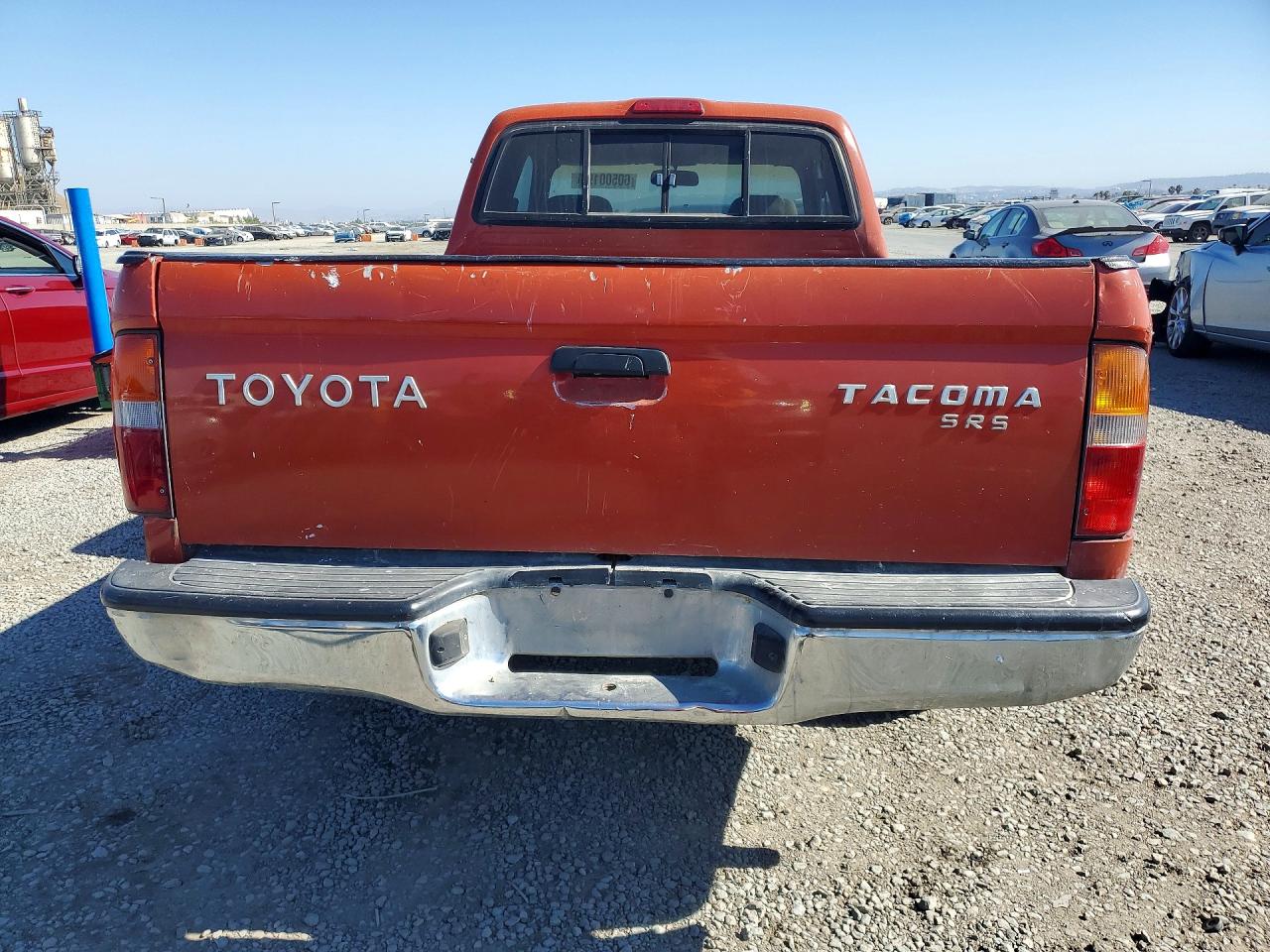 2000 Toyota Tacoma Xtracab Red vin: 4TAVL52N0YZ663865