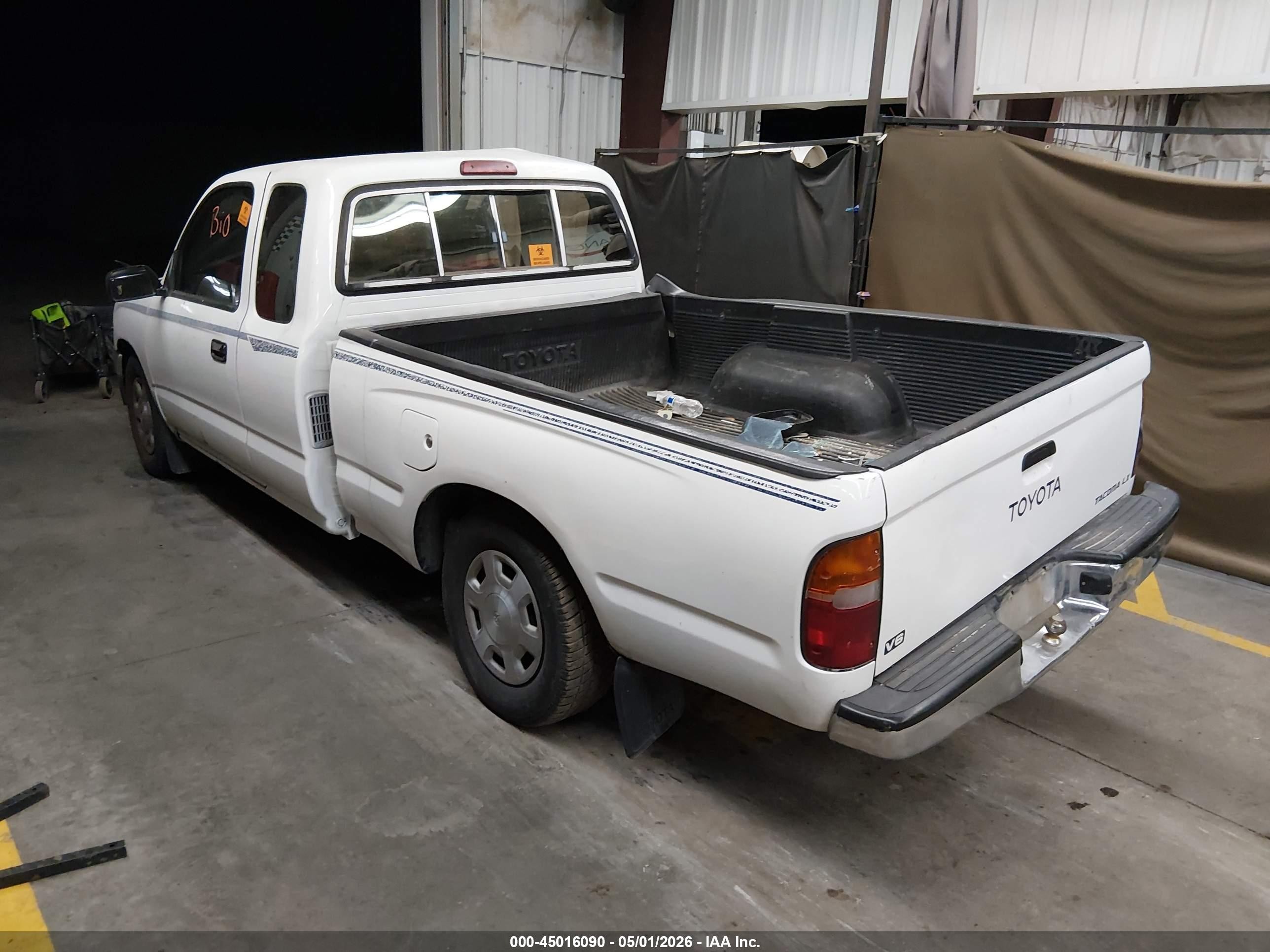 1996 Toyota Tacoma Xtracab White vin: 4TAVL52N1TZ114846