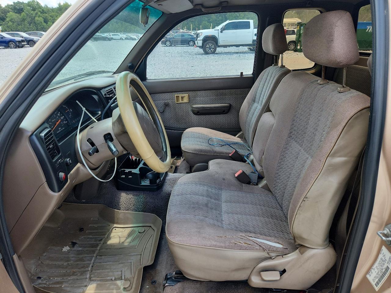1996 Toyota Tacoma Xtracab Gold vin: 4TAVL52N1TZ154084
