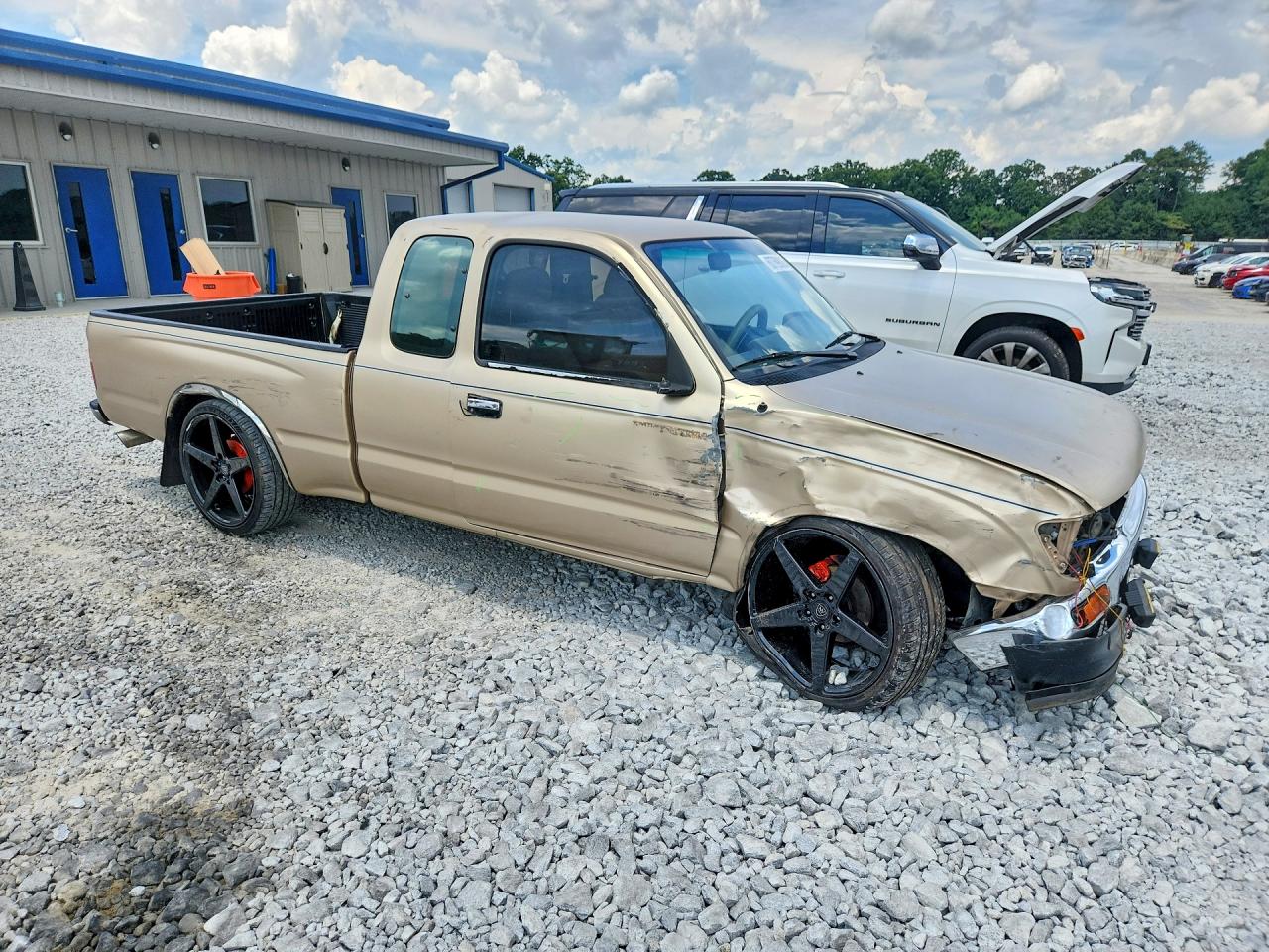 1996 Toyota Tacoma Xtracab Gold vin: 4TAVL52N1TZ154084