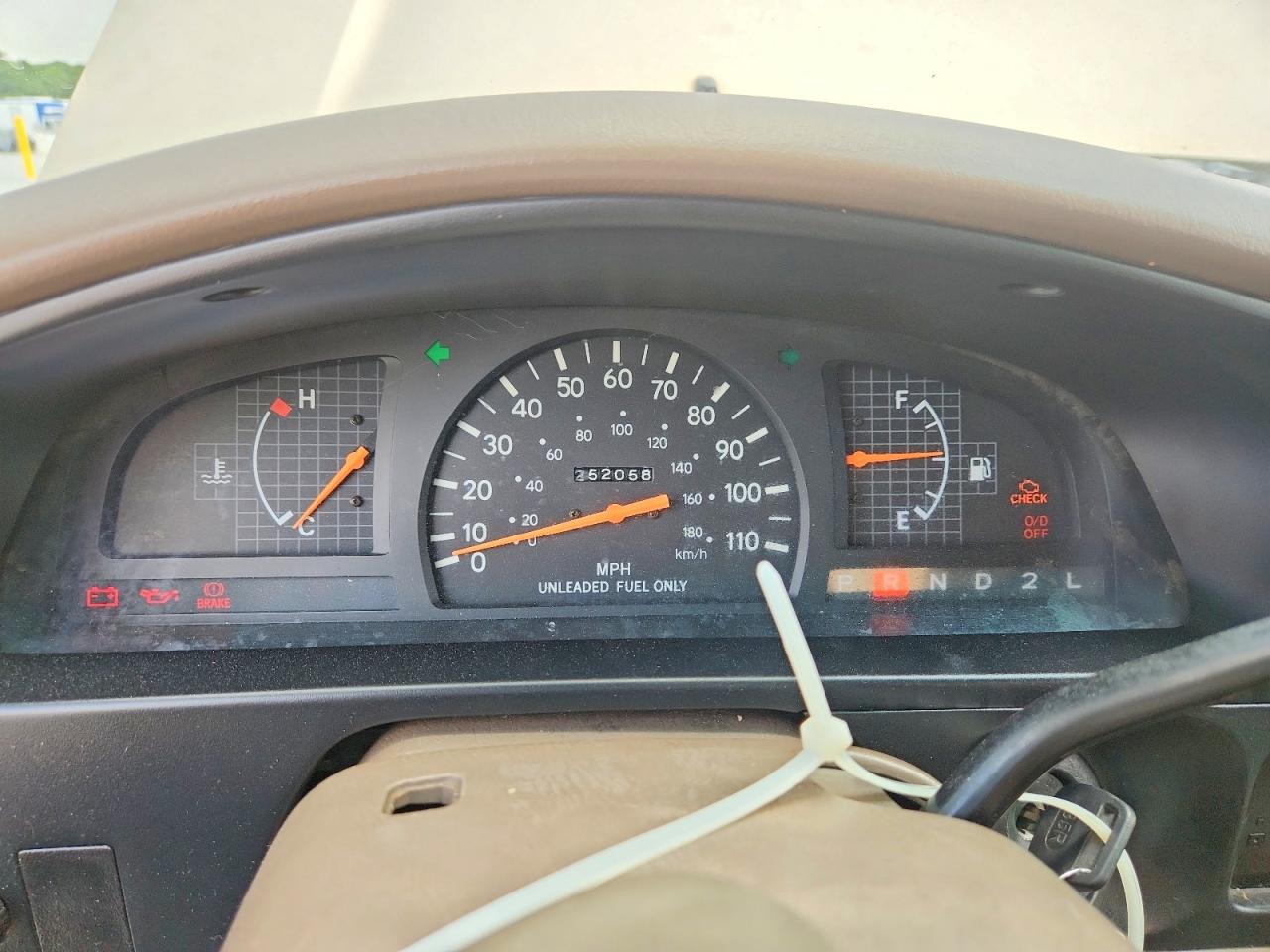 1996 Toyota Tacoma Xtracab Gold vin: 4TAVL52N1TZ154084
