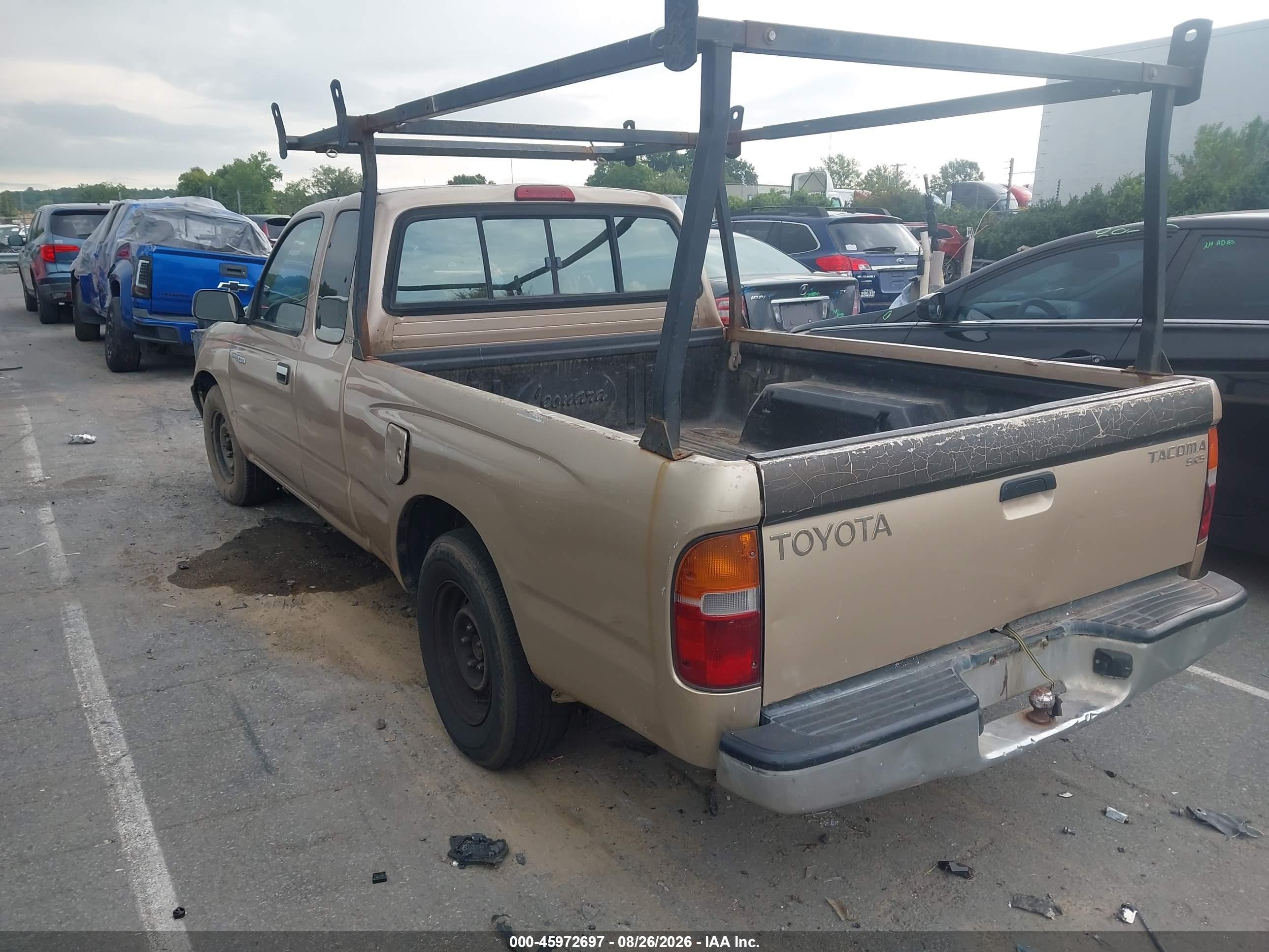 1998 Toyota Tacoma   Beige vin: 4TAVL52N1WZ070819