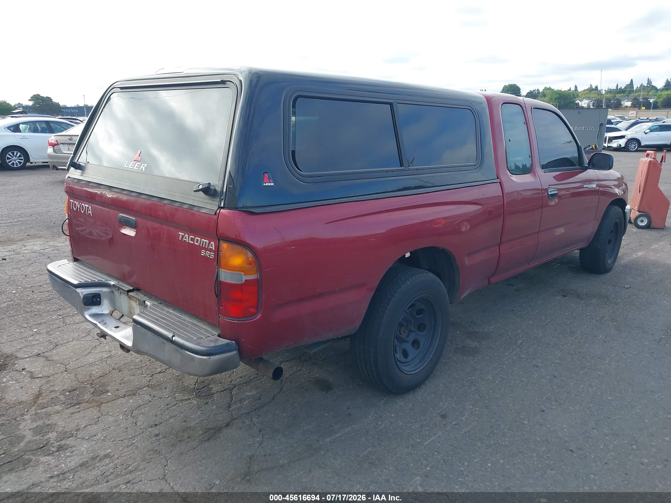 1998 Toyota Tacoma   Red vin: 4TAVL52N1WZ095171