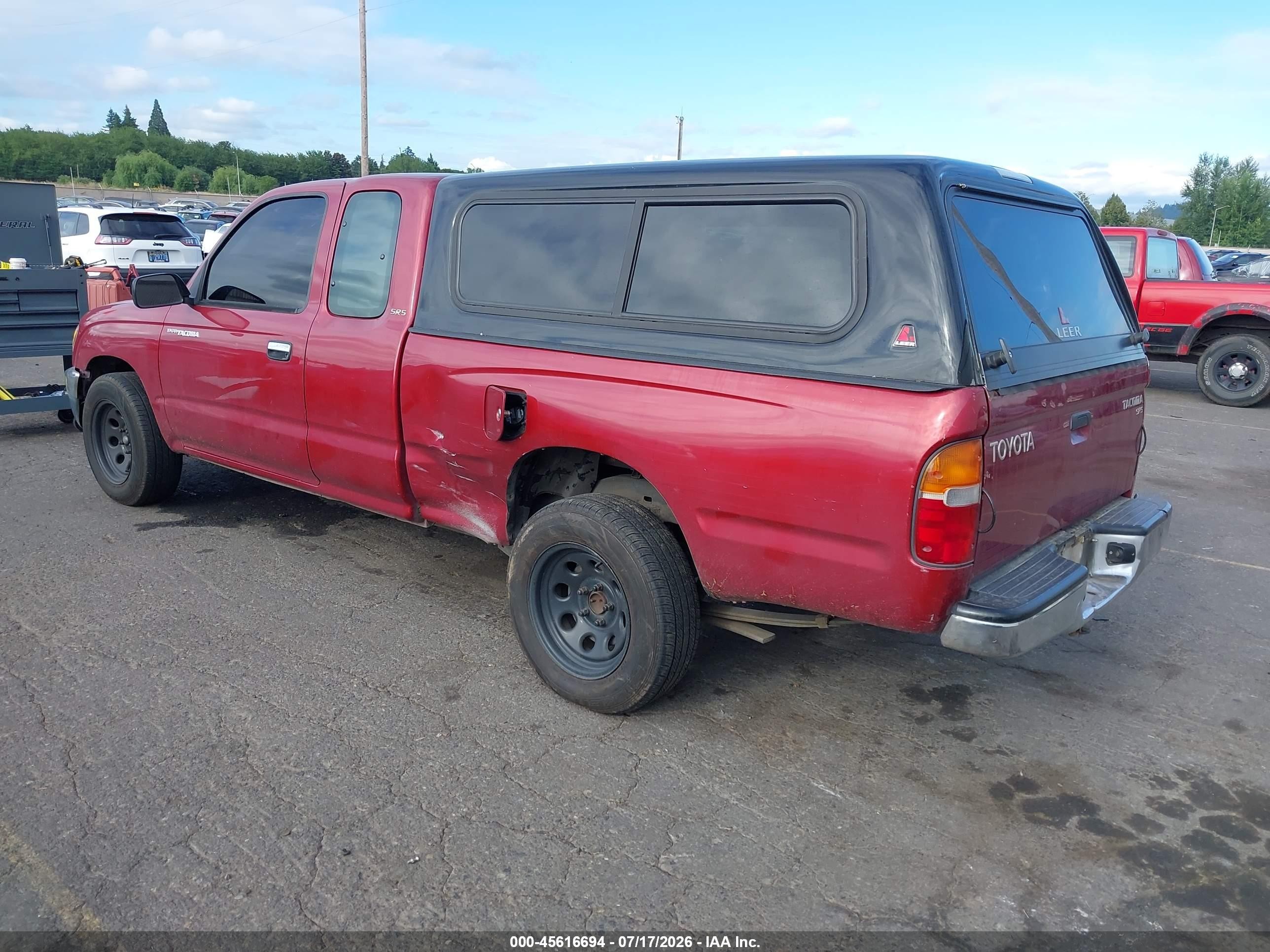 1998 Toyota Tacoma   Red vin: 4TAVL52N1WZ095171
