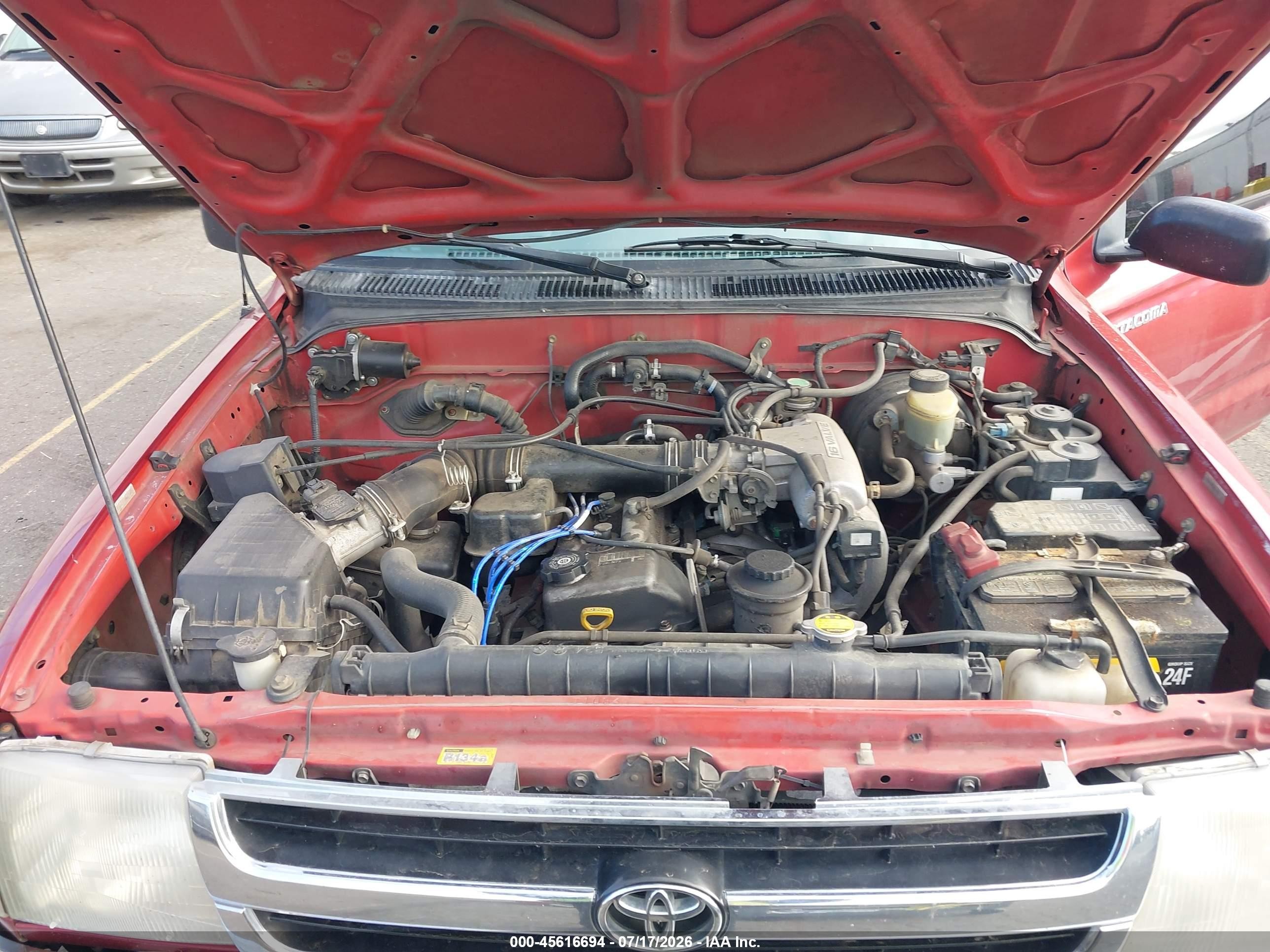 1998 Toyota Tacoma   Red vin: 4TAVL52N1WZ095171