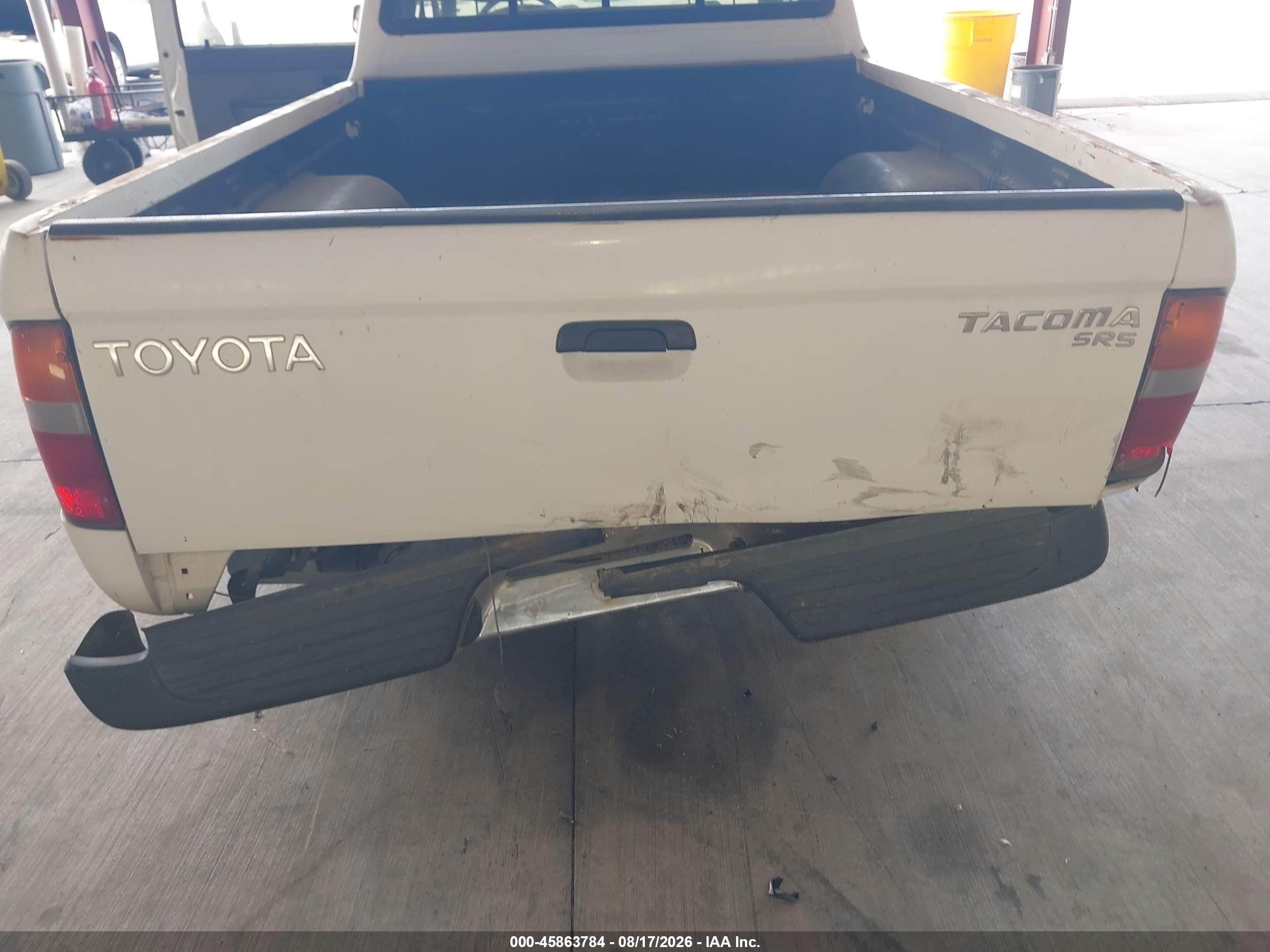 1999 Toyota Tacoma White vin: 4TAVL52N1XZ516971