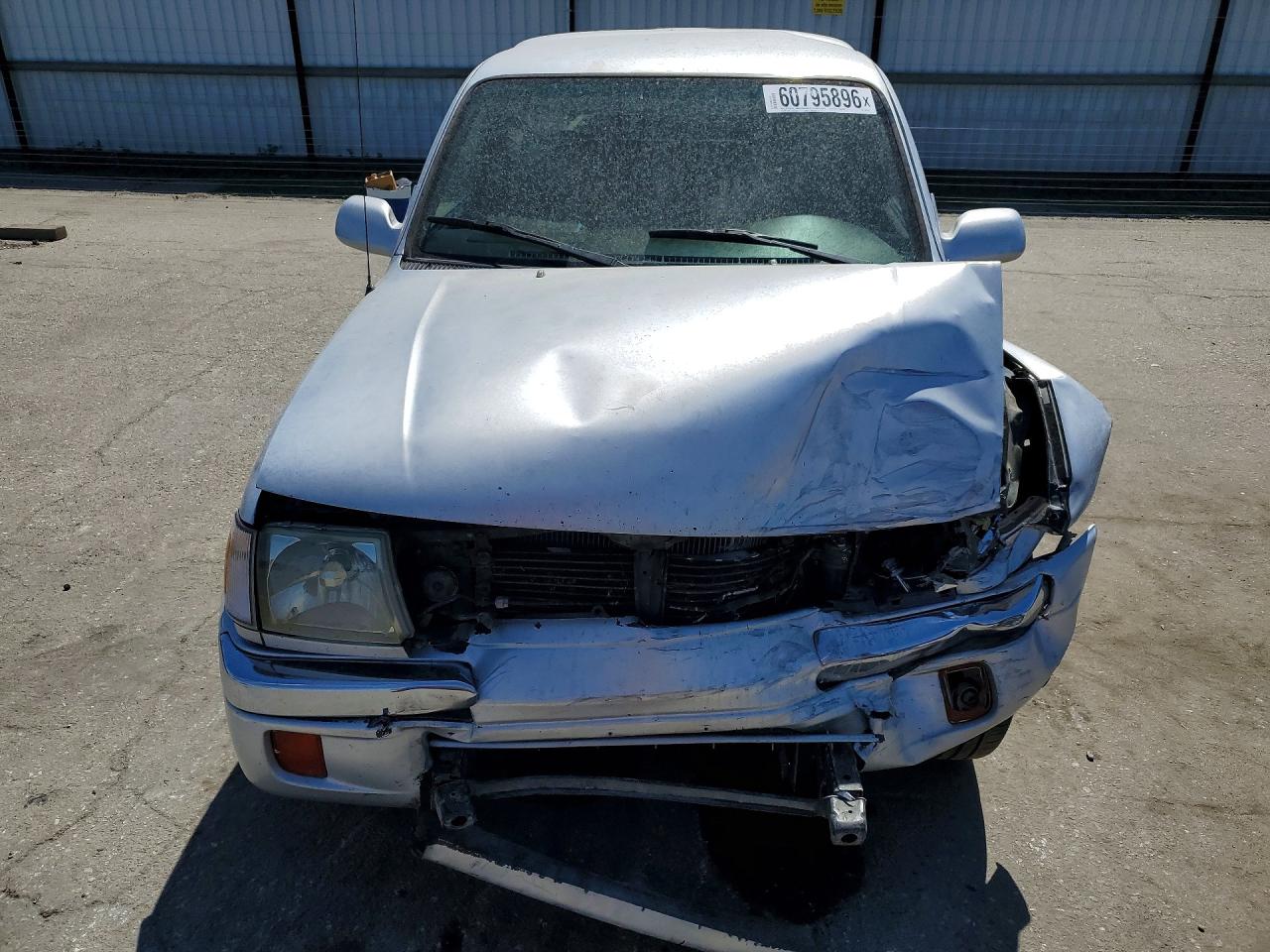 2000 Toyota Tacoma Xtracab Серебряный vin: 4TAVL52N1YZ636223