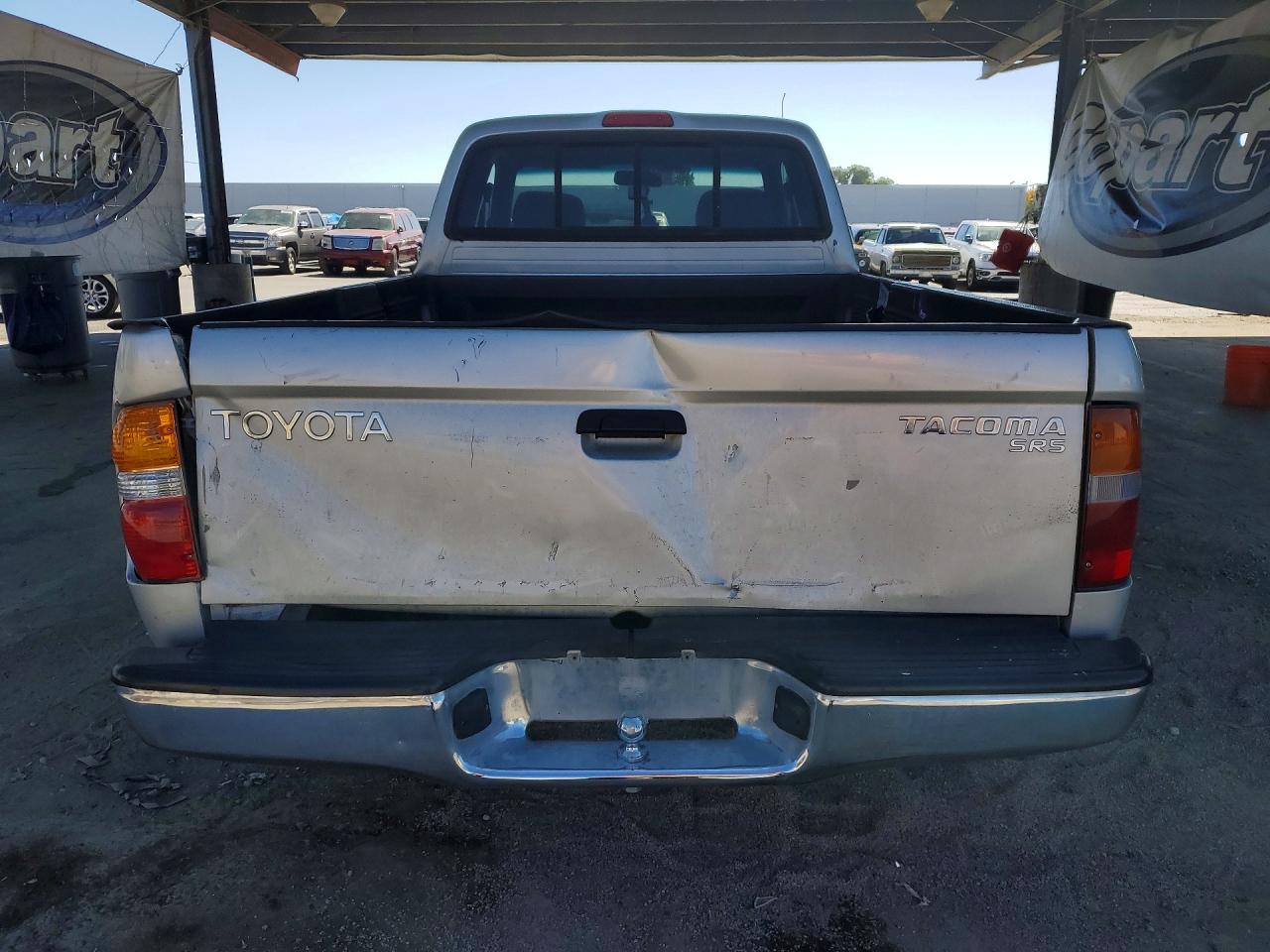 2000 Toyota Tacoma Xtracab Silver vin: 4TAVL52N1YZ641891