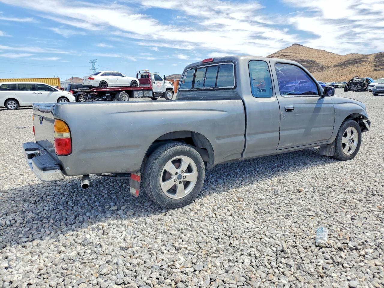 1996 Toyota Tacoma Xtracab White vin: 4TAVL52N2TZ148472