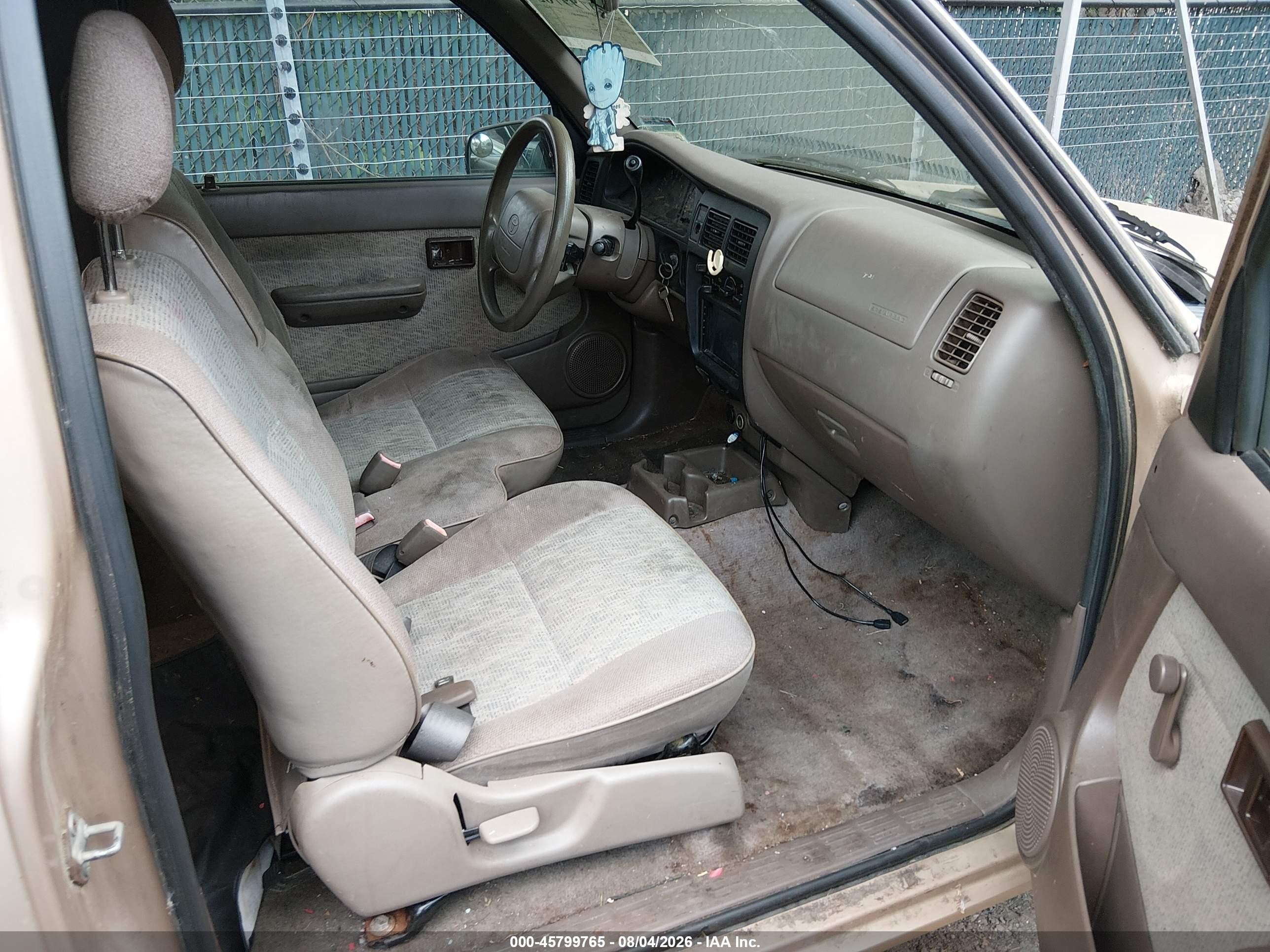 1998 Toyota Tacoma   Gold vin: 4TAVL52N2WZ029230