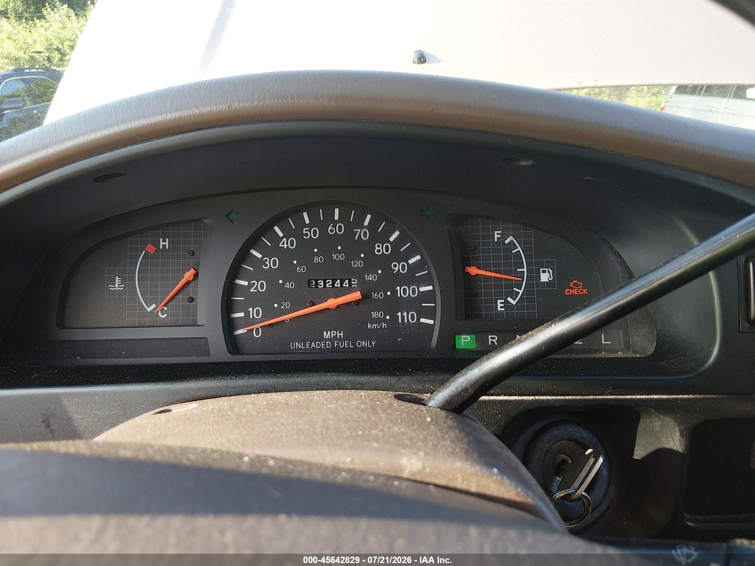 1998 Toyota Tacoma Gold vin: 4TAVL52N2WZ064284