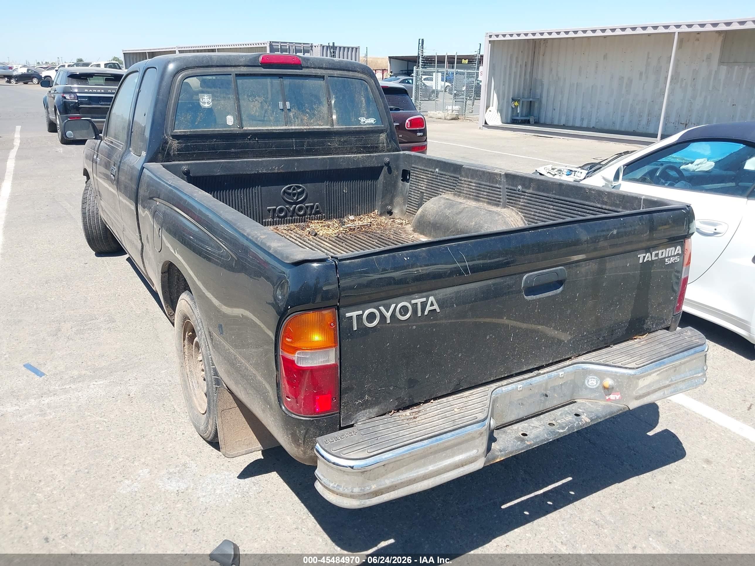 1998 Toyota Tacoma   Black vin: 4TAVL52N2WZ085099