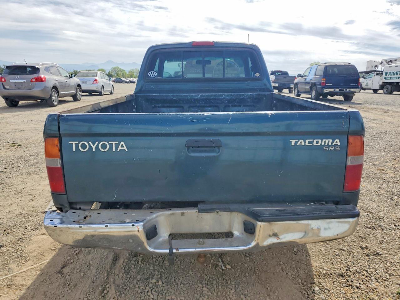 1998 Toyota Tacoma Base Green vin: 4TAVL52N2WZ174414