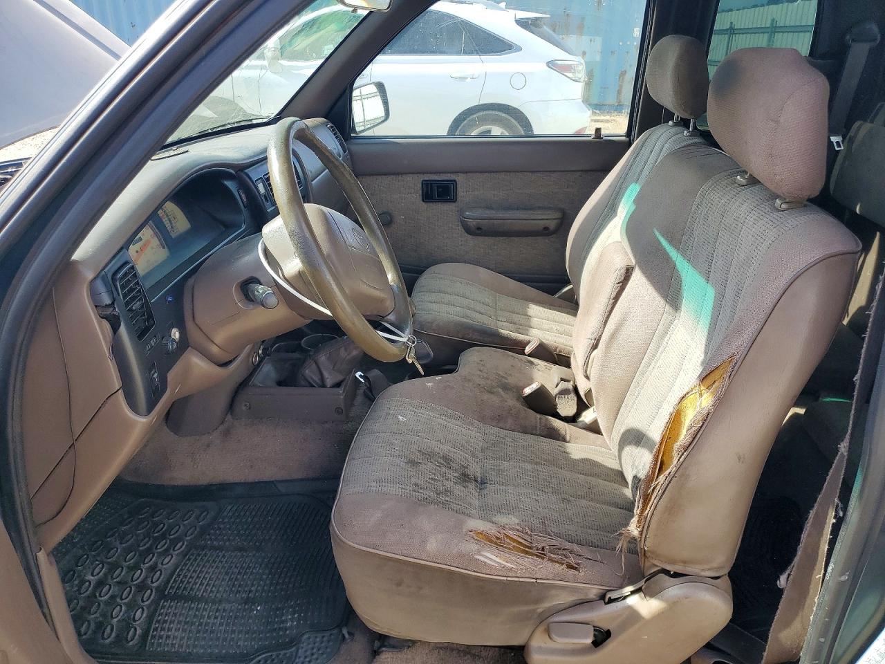 1998 Toyota Tacoma Base Green vin: 4TAVL52N2WZ174414