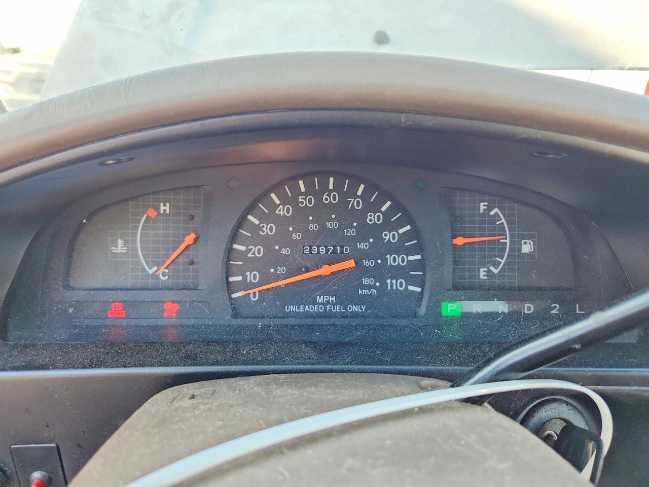 1999 Toyota Tacoma Base White vin: 4TAVL52N2XZ442167