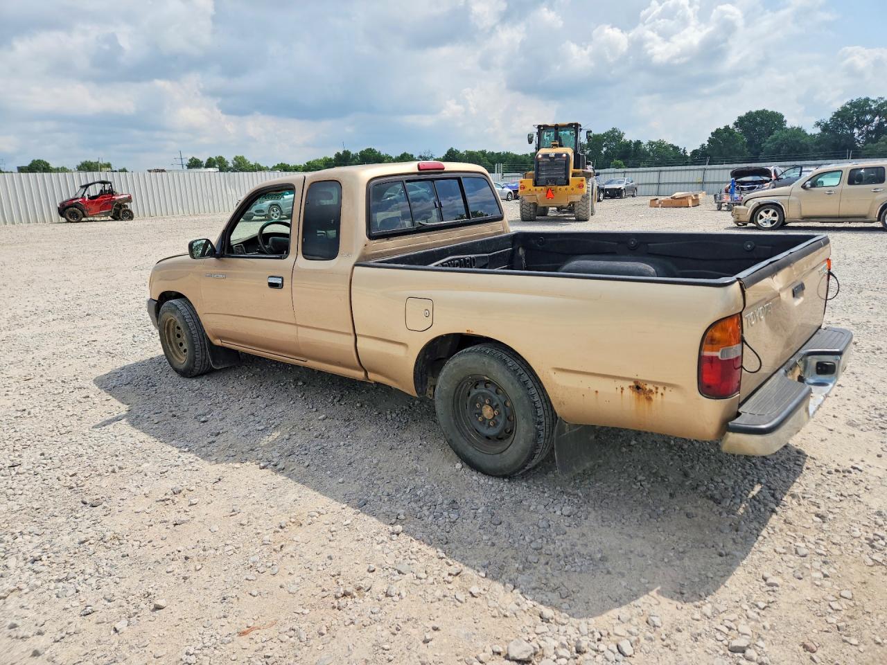 1999 Toyota Tacoma Xtracab Gold vin: 4TAVL52N2XZ472396