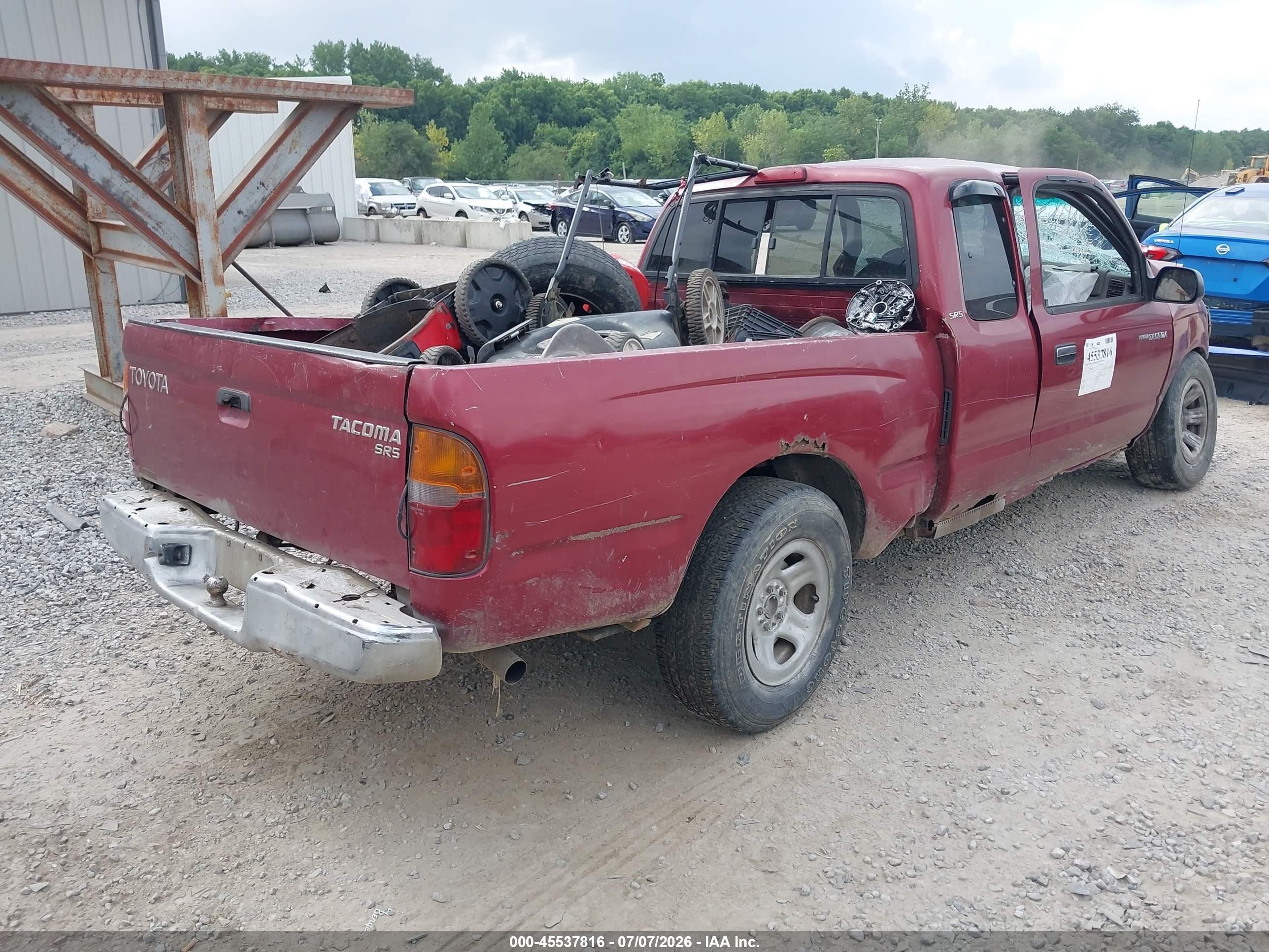 2000 Toyota Tacoma   Red vin: 4TAVL52N2YZ606034