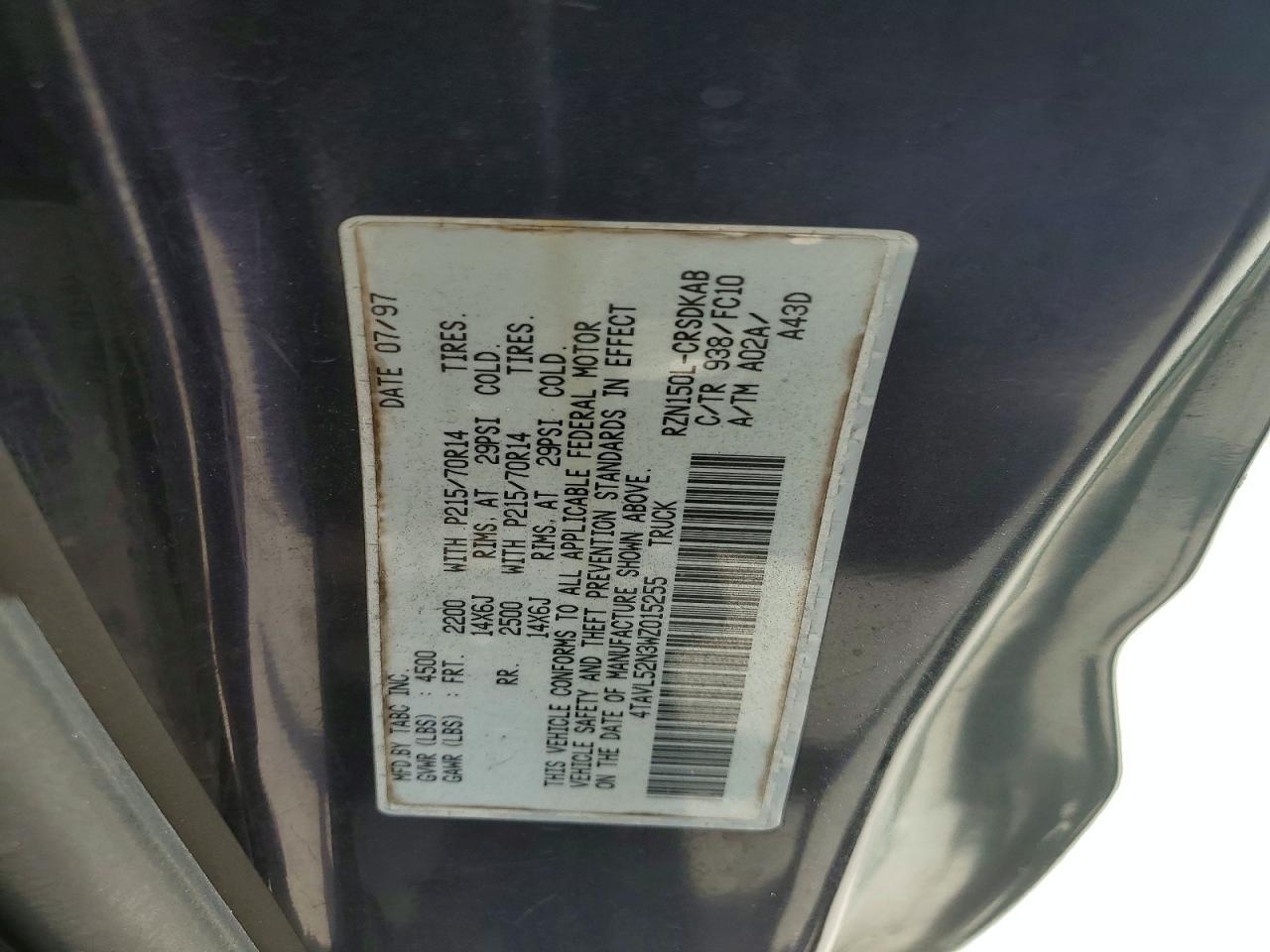 1998 Toyota Tacoma Base Green vin: 4TAVL52N3WZ015255