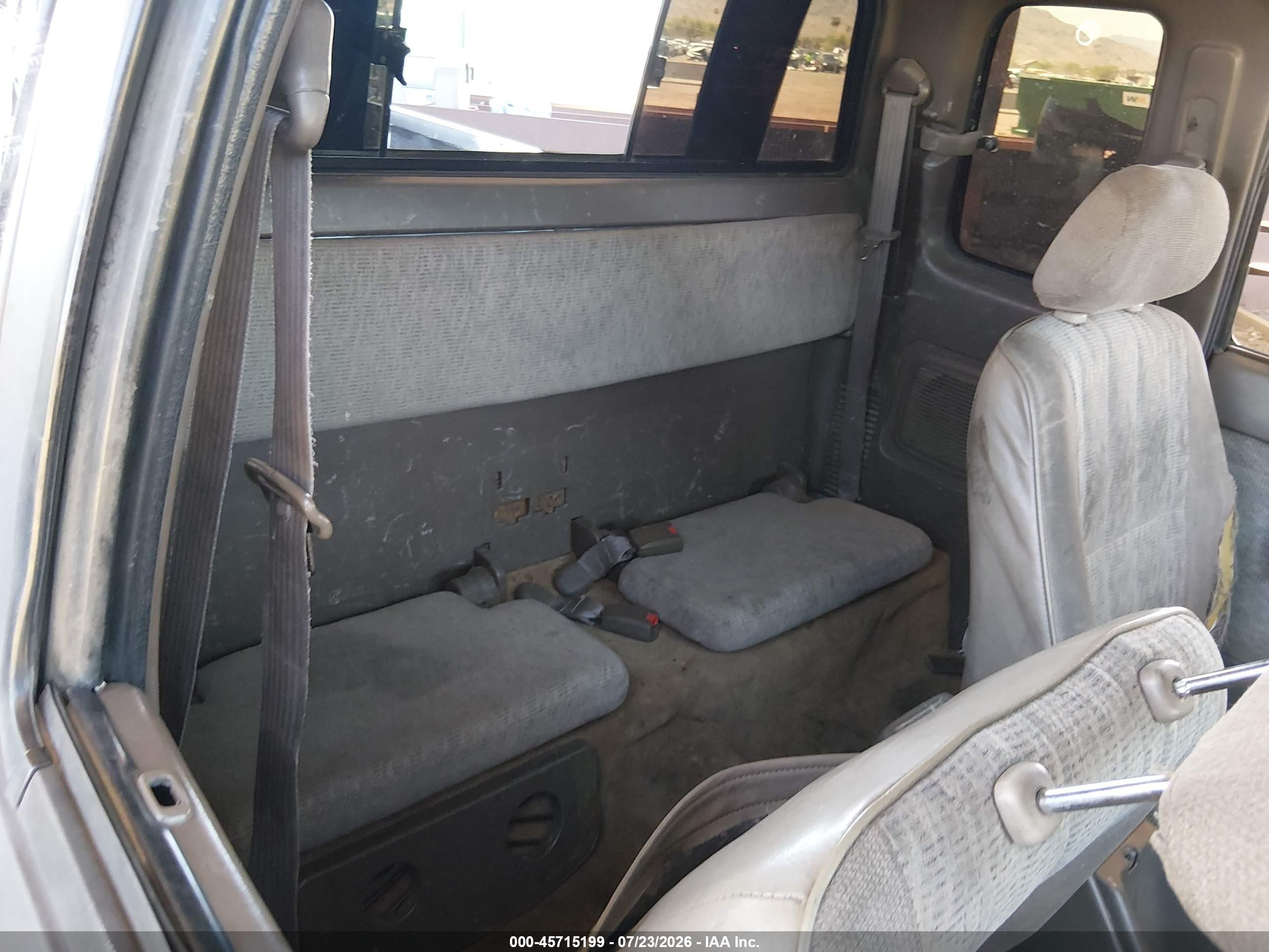 1998 Toyota Tacoma   Black vin: 4TAVL52N3WZ024263