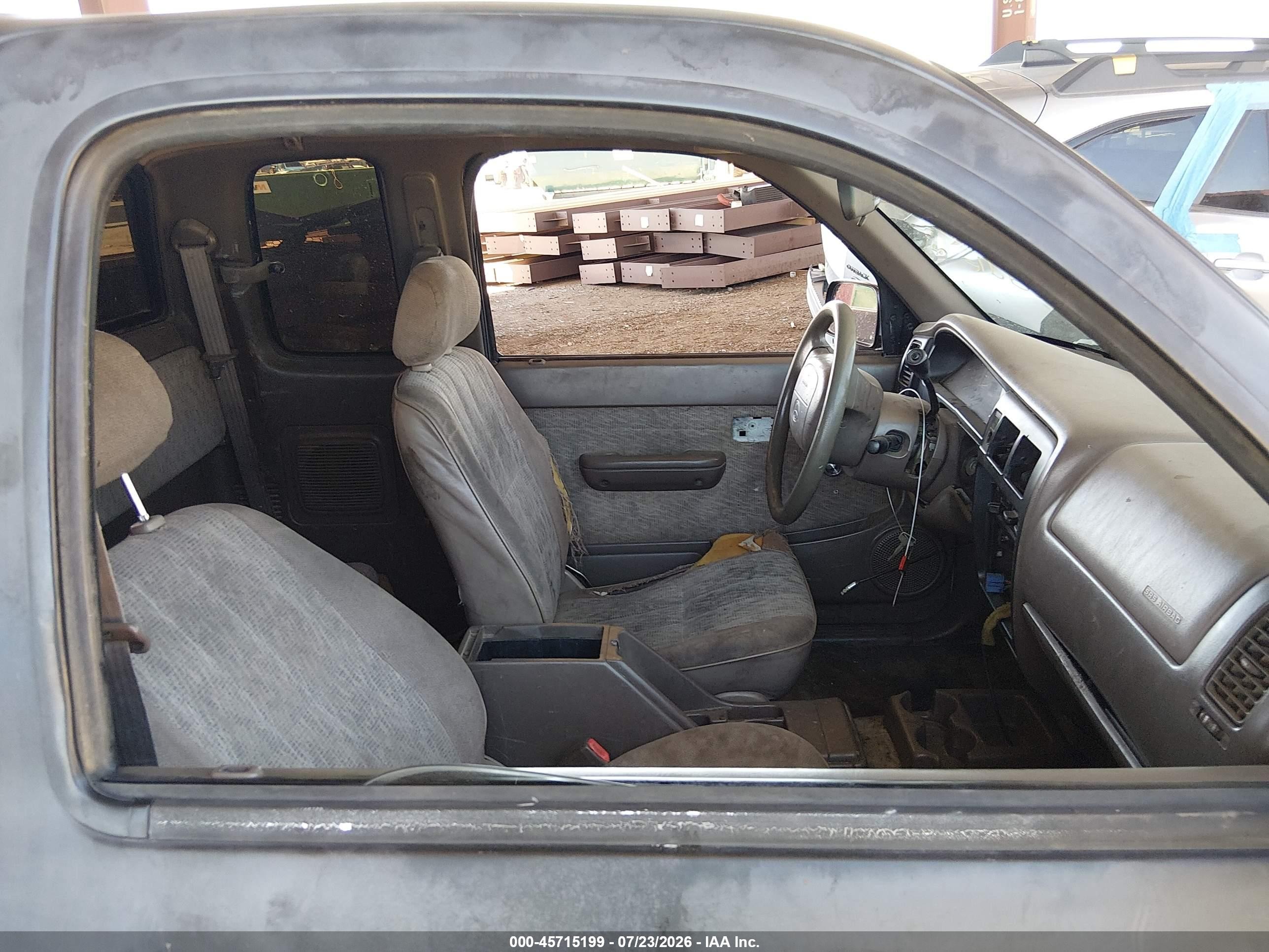 1998 Toyota Tacoma   Black vin: 4TAVL52N3WZ024263