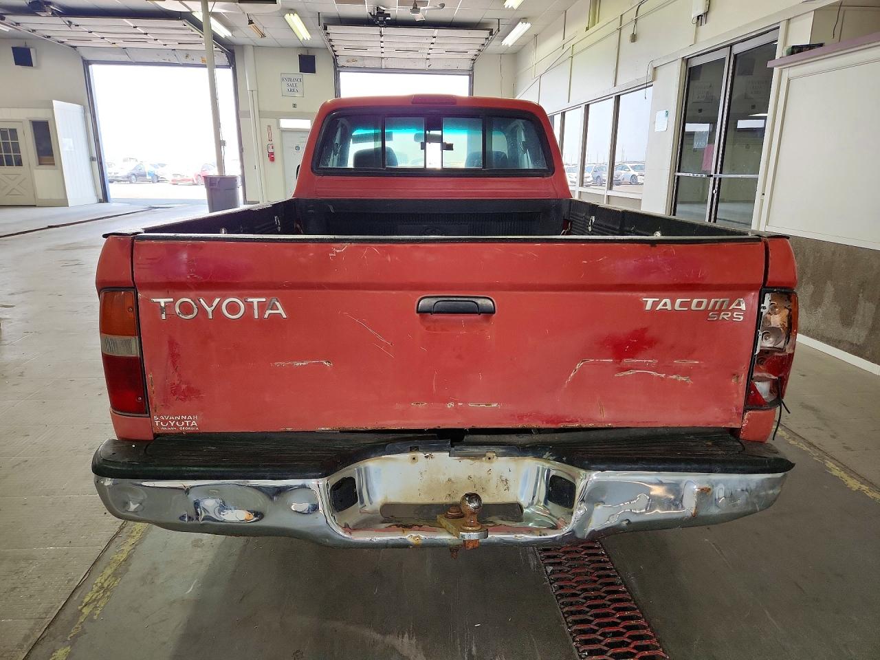 2000 Toyota Tacoma Base Red vin: 4TAVL52N3YZ659597