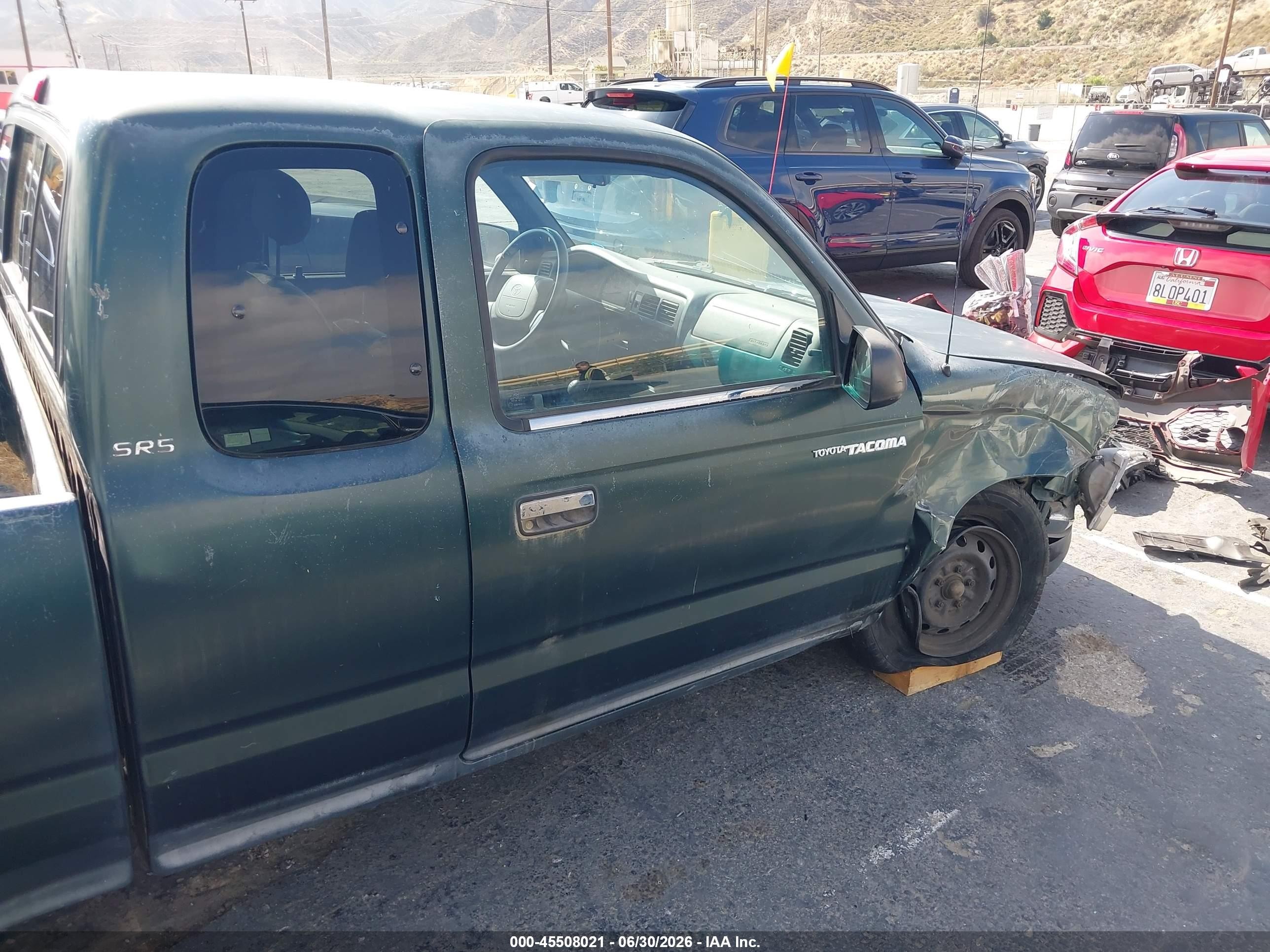 2000 Toyota Tacoma   Green vin: 4TAVL52N3YZ664914