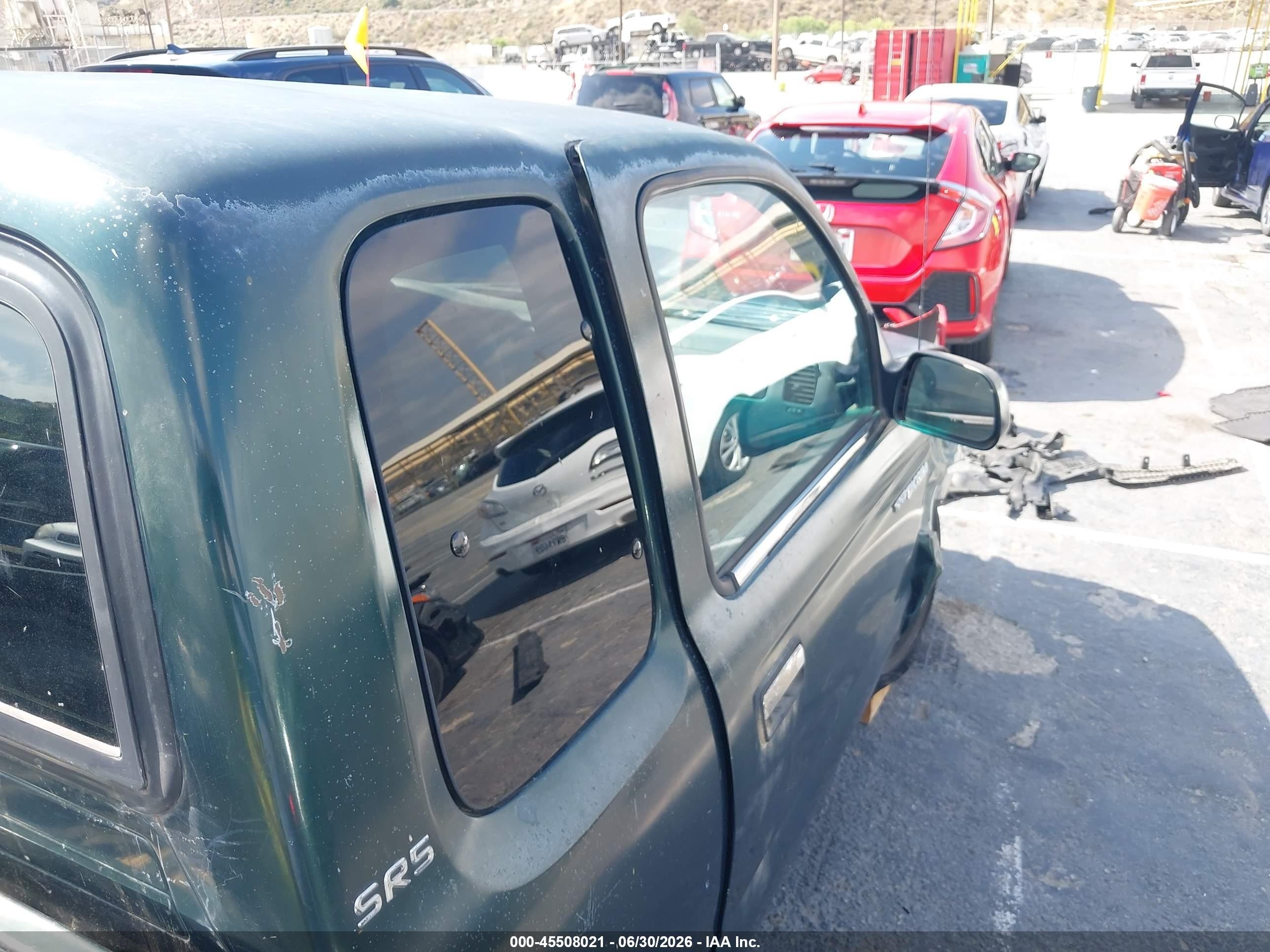 2000 Toyota Tacoma   Green vin: 4TAVL52N3YZ664914
