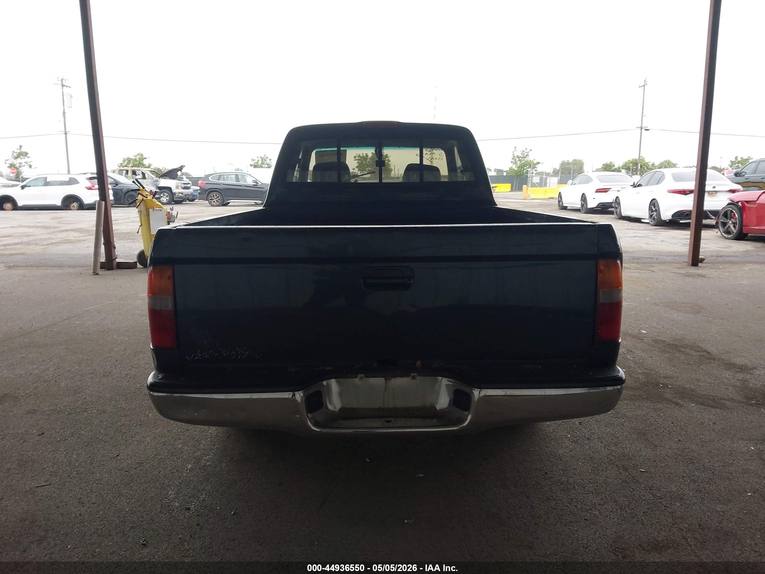 1997 Toyota Tacoma   Green vin: 4TAVL52N4VZ314476