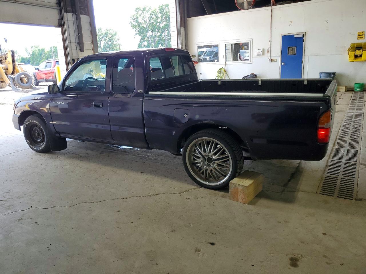 1999 Toyota Tacoma Xtracab Purple vin: 4TAVL52N4XZ410840