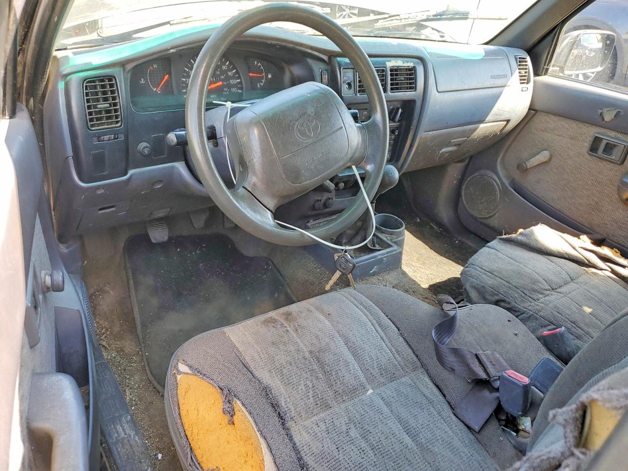 1999 Toyota Tacoma Xtracab Black vin: 4TAVL52N4XZ428853