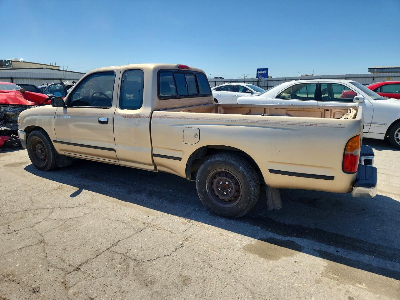 1996 Toyota Tacoma Xtracab Gold vin: 4TAVL52N5TZ113537
