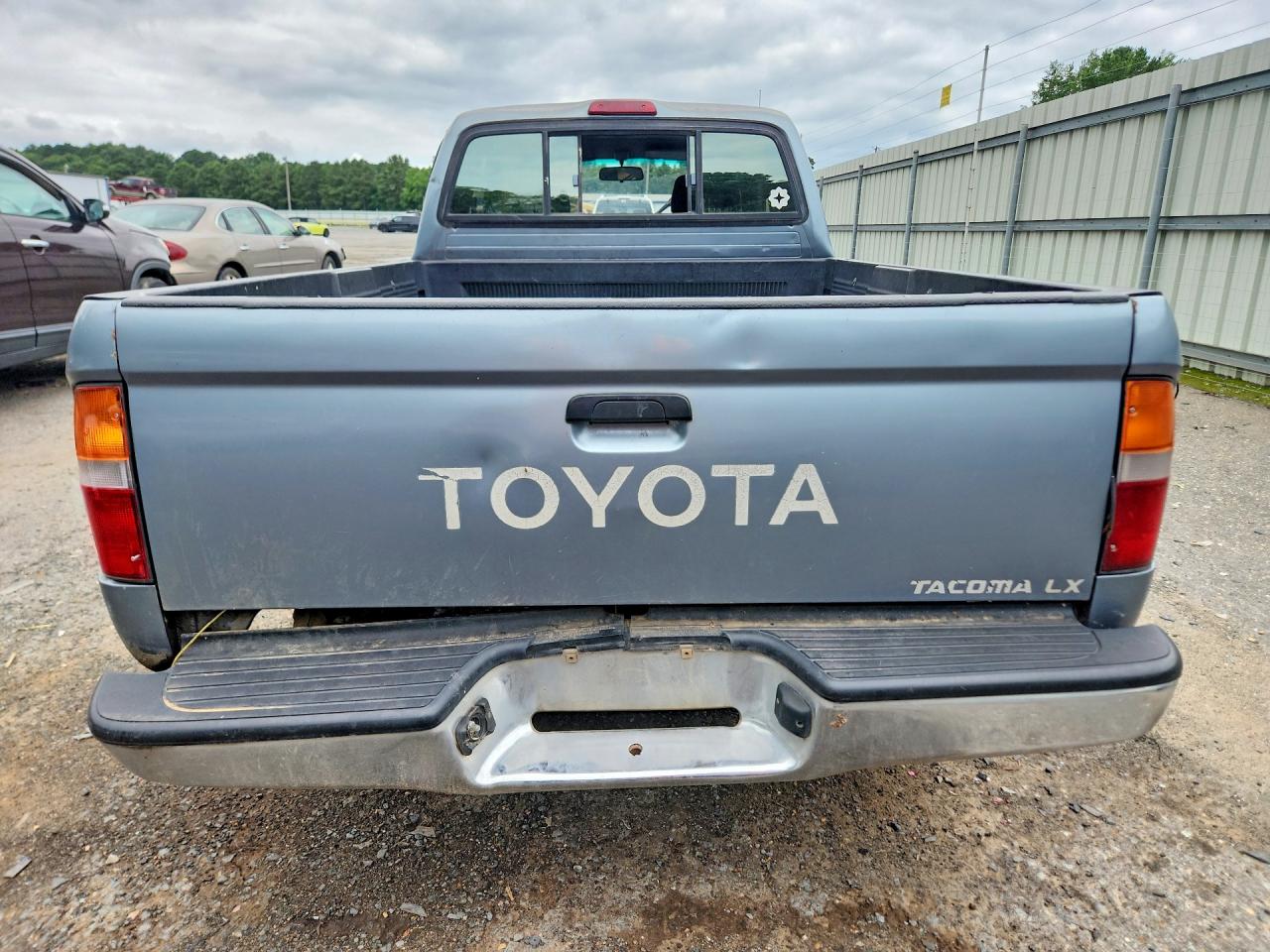 1997 Toyota Tacoma Xtracab Blue vin: 4TAVL52N5VZ295825