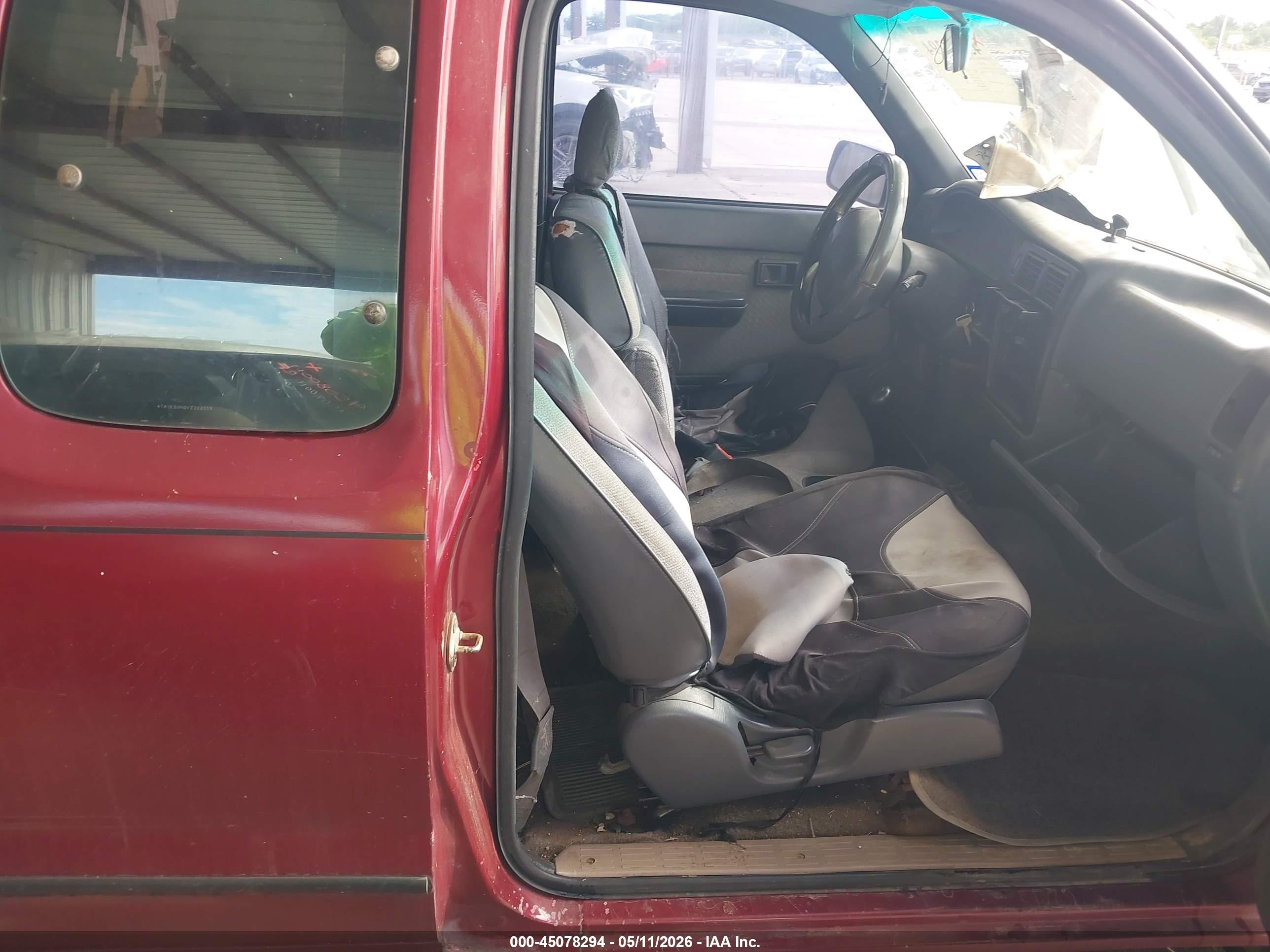 1997 Toyota Tacoma   Burgundy vin: 4TAVL52N5VZ322019