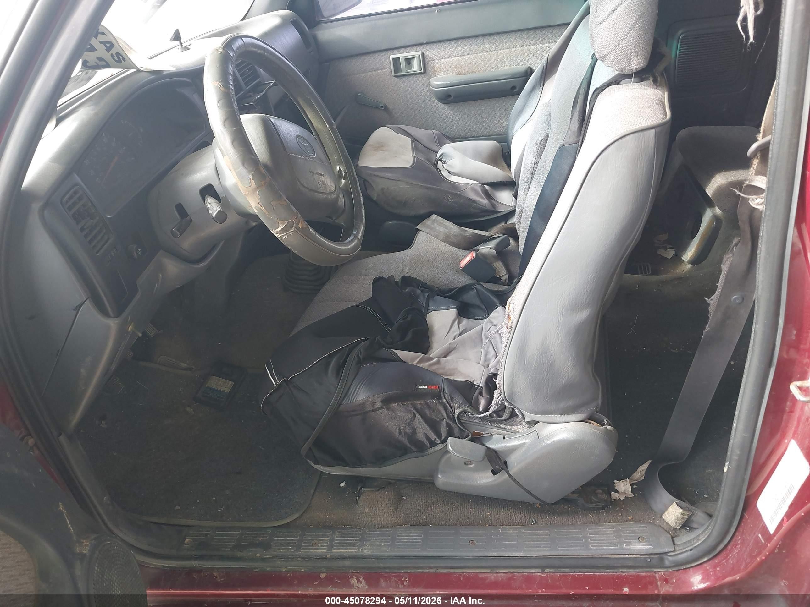 1997 Toyota Tacoma   Burgundy vin: 4TAVL52N5VZ322019