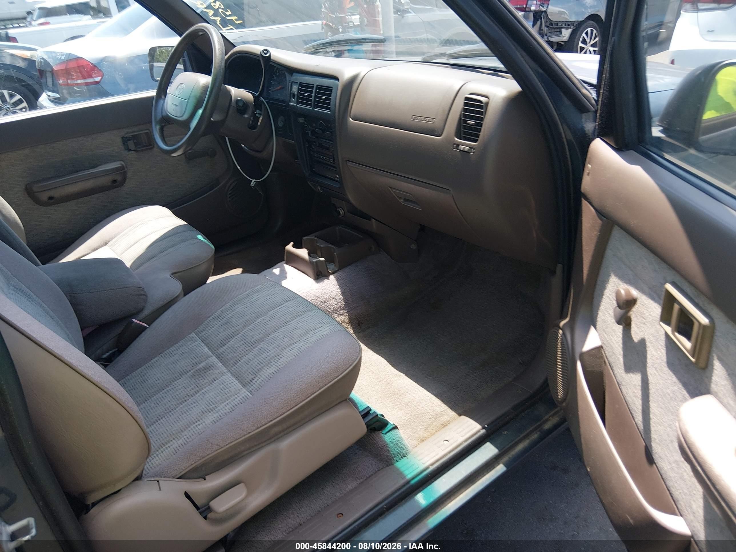 1998 Toyota Tacoma   Зеленый vin: 4TAVL52N5WZ004676