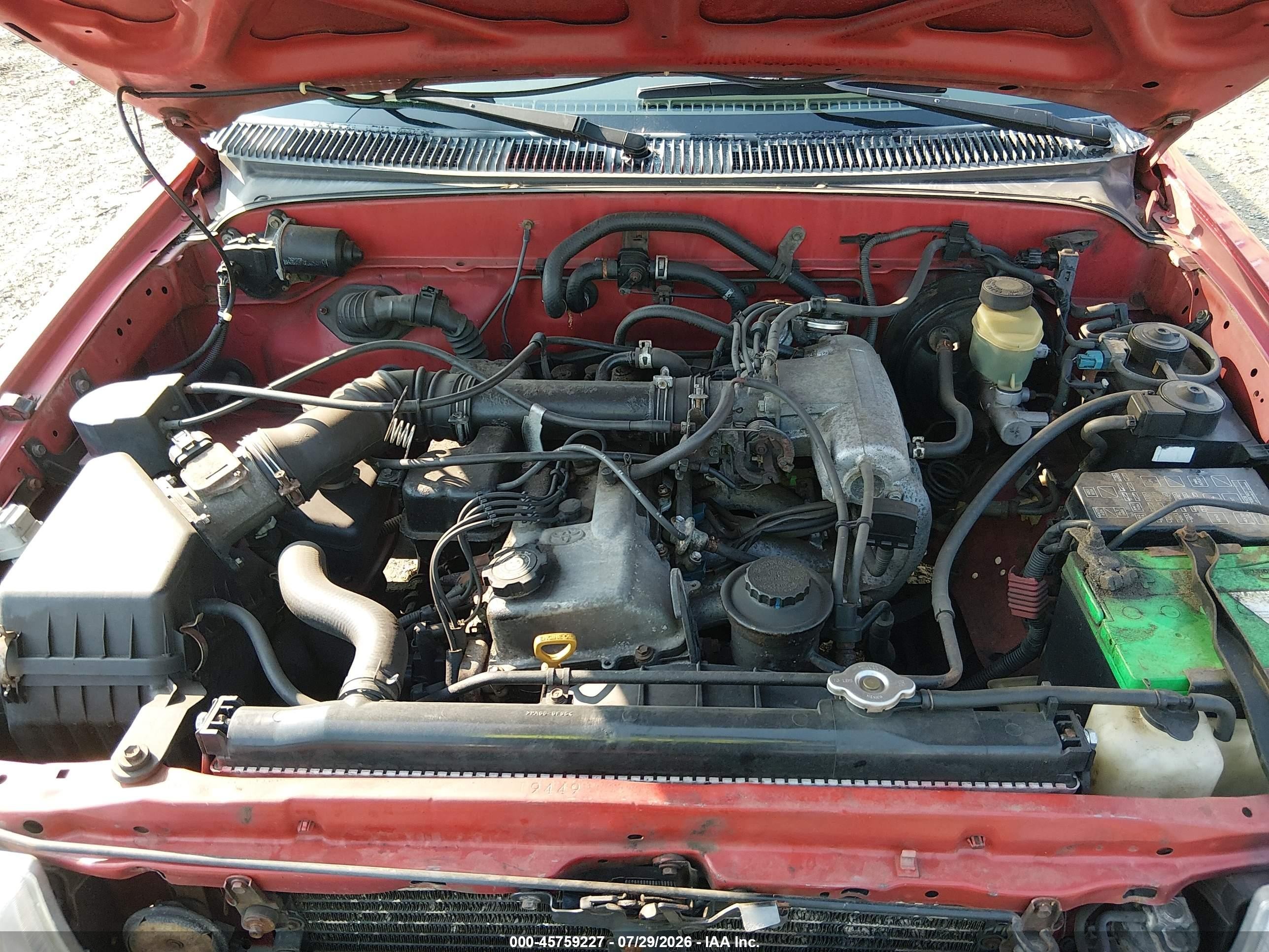 1998 Toyota Tacoma   Красный vin: 4TAVL52N5WZ053957