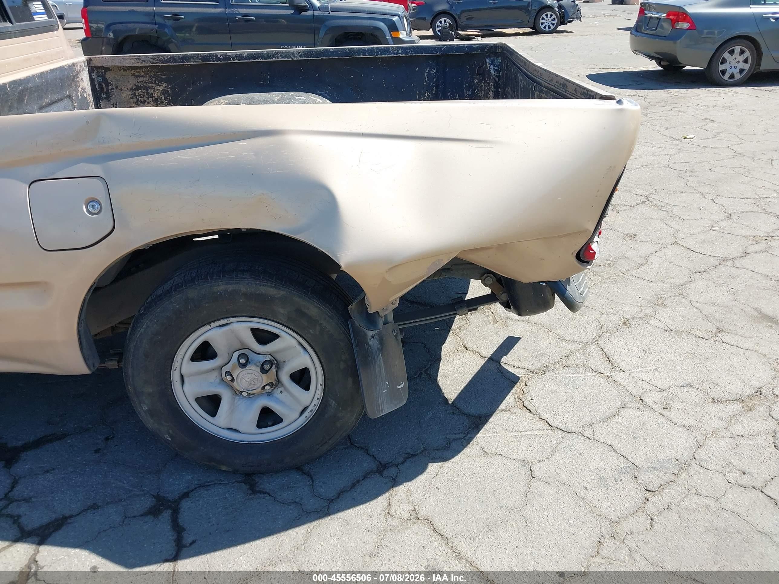 1999 Toyota Tacoma   Gold vin: 4TAVL52N5XZ504712