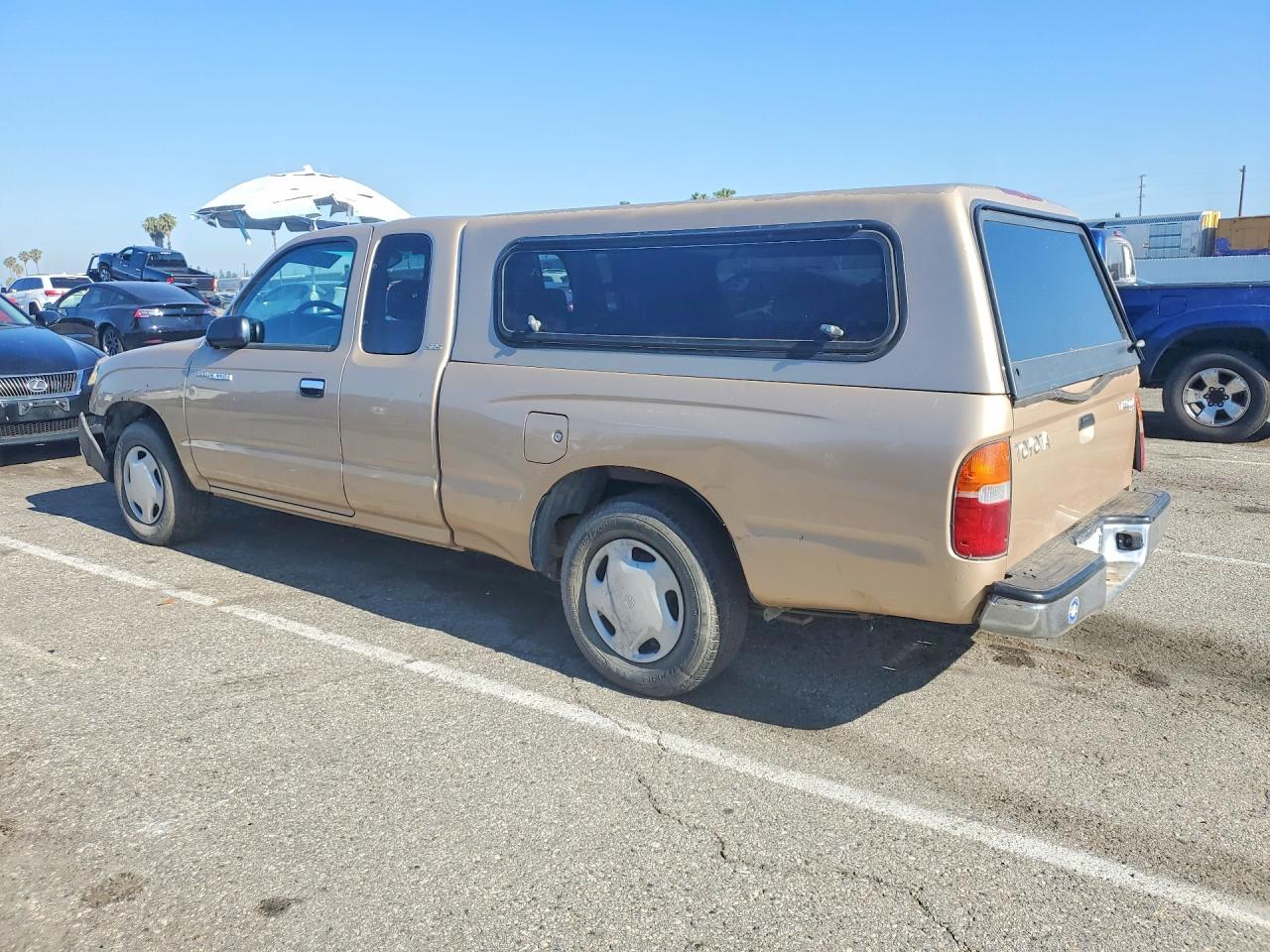 1999 Toyota Tacoma Xtracab Gold vin: 4TAVL52N5XZ567941