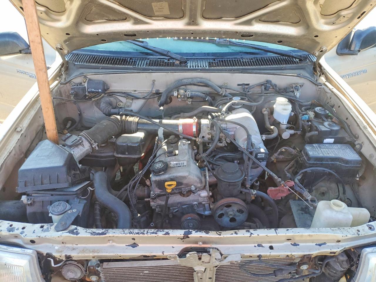 1999 Toyota Tacoma Xtracab Gold vin: 4TAVL52N5XZ567941