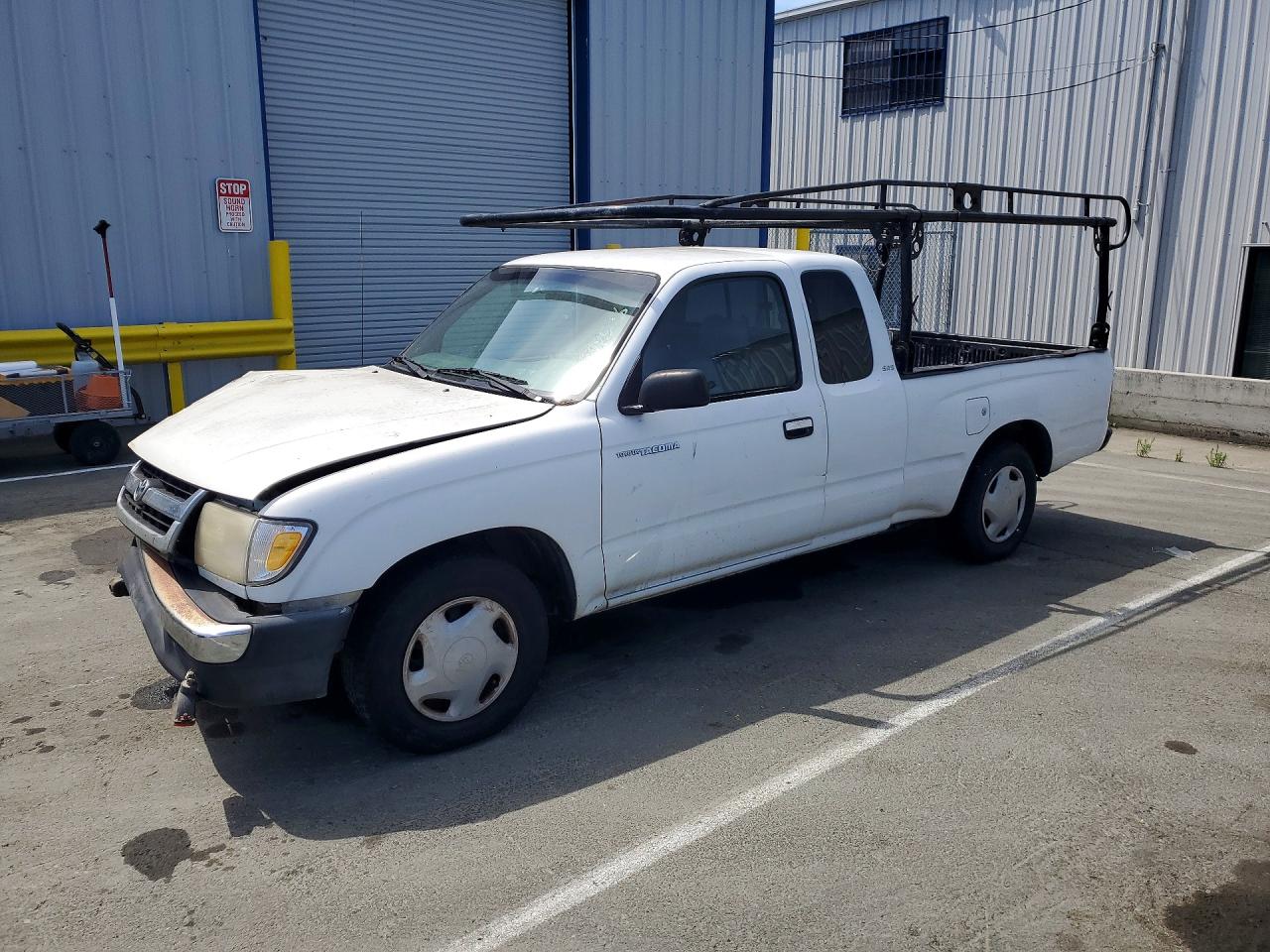 2000 Toyota Tacoma Xtracab White vin: 4TAVL52N5YZ573921