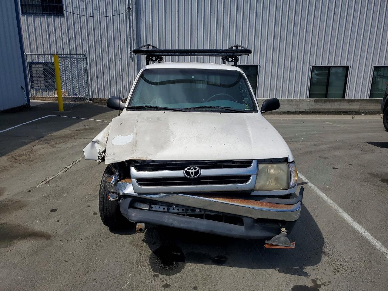 2000 Toyota Tacoma Xtracab White vin: 4TAVL52N5YZ573921