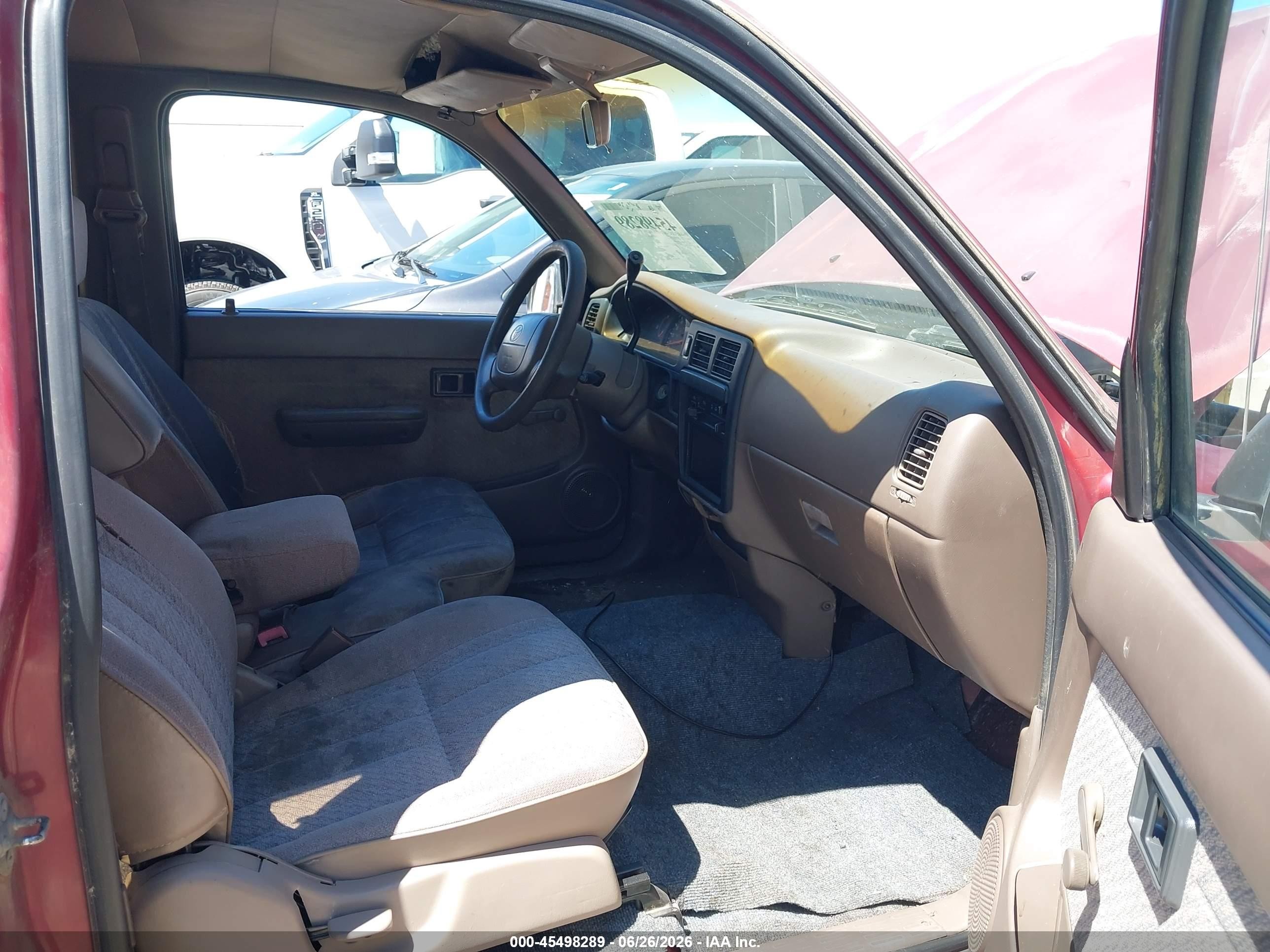 1997 Toyota Tacoma   Red vin: 4TAVL52N6VZ313488