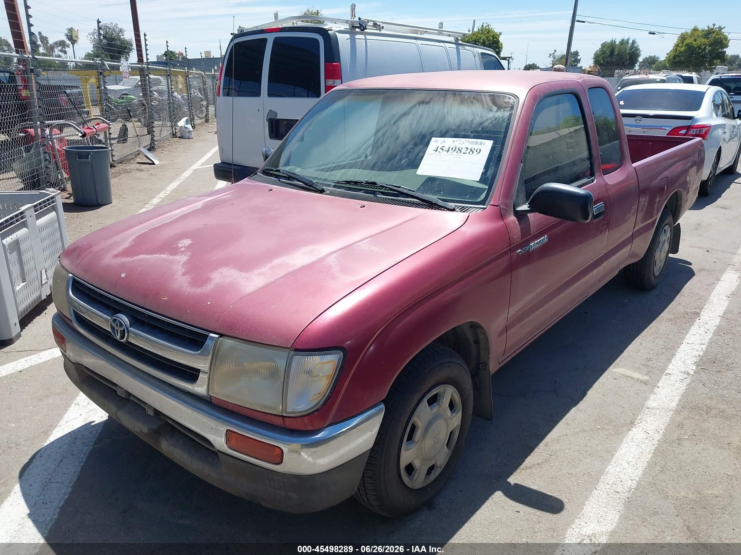 1997 Toyota Tacoma   Red vin: 4TAVL52N6VZ313488