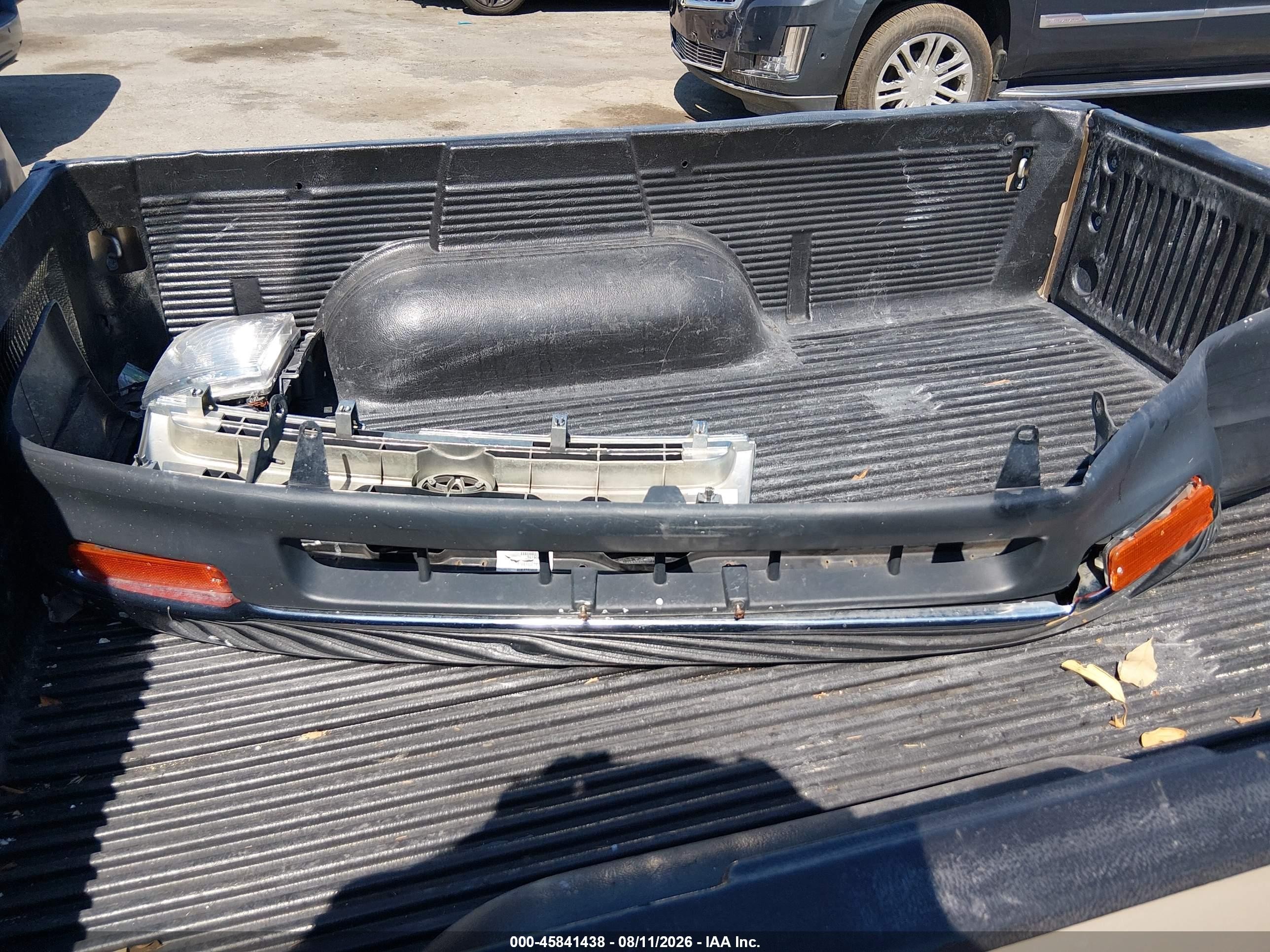 1998 Toyota Tacoma   Бежевый vin: 4TAVL52N6WZ016982