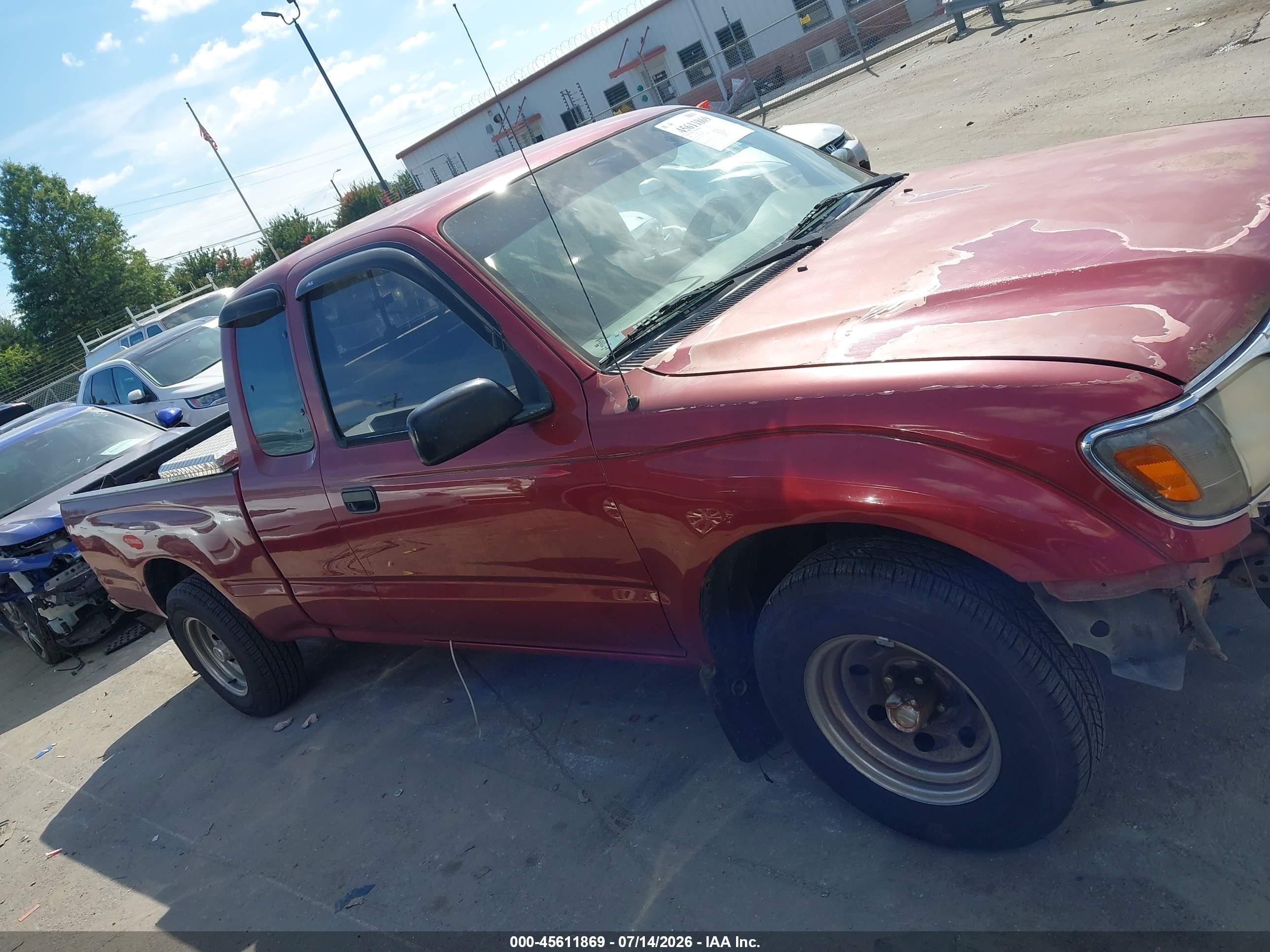 1998 Toyota Tacoma   Burgundy vin: 4TAVL52N6WZ075403