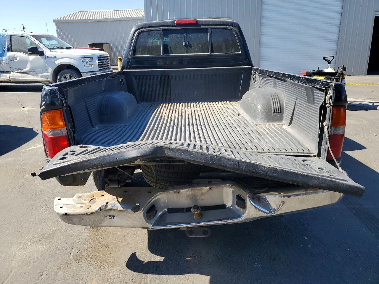 1999 Toyota Tacoma Xtracab Charcoal vin: 4TAVL52N6XZ510664