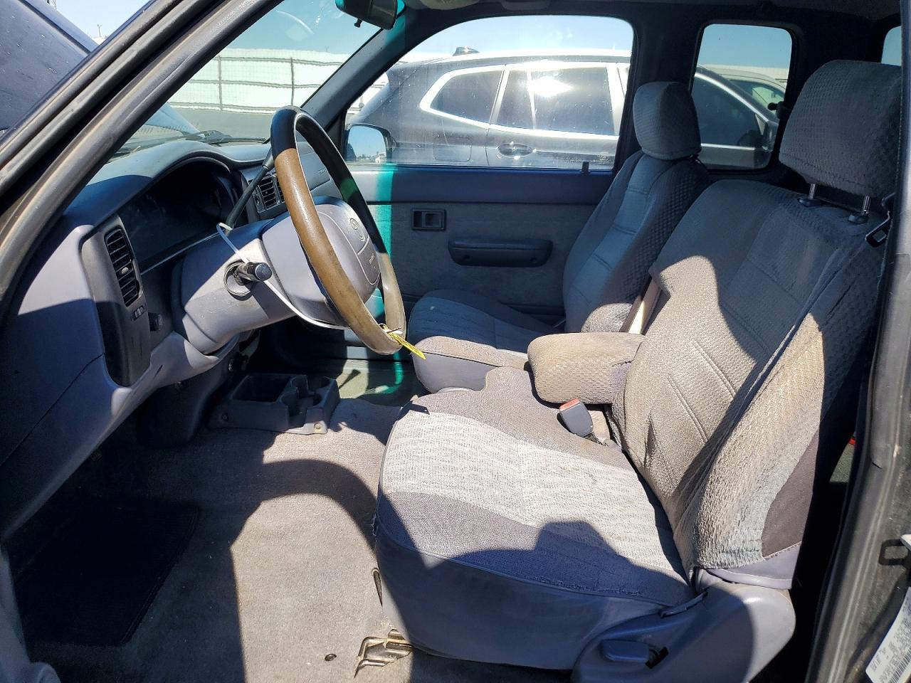 1999 Toyota Tacoma Xtracab Charcoal vin: 4TAVL52N6XZ510664
